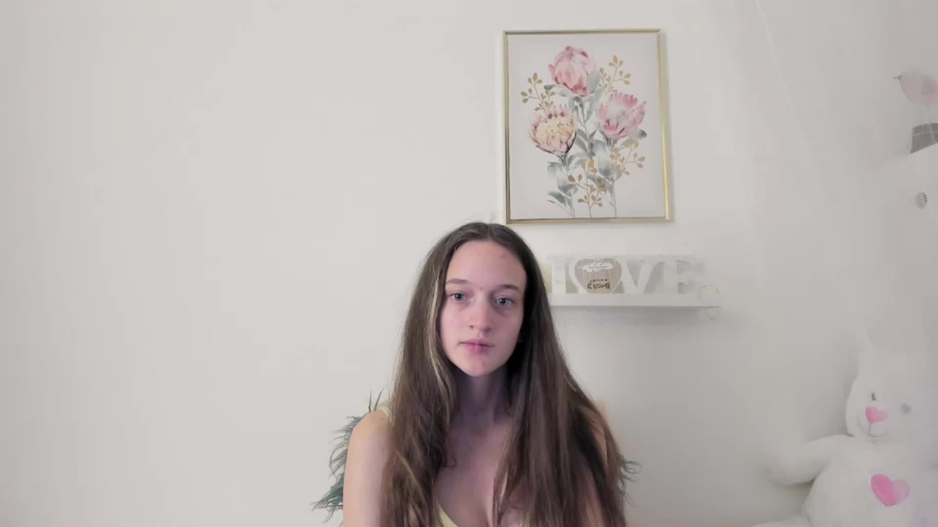 Gallery image thumbnail from AriellaFerra's myfreecams stream on, 03/02/2023, 18:45 image 9 of 20