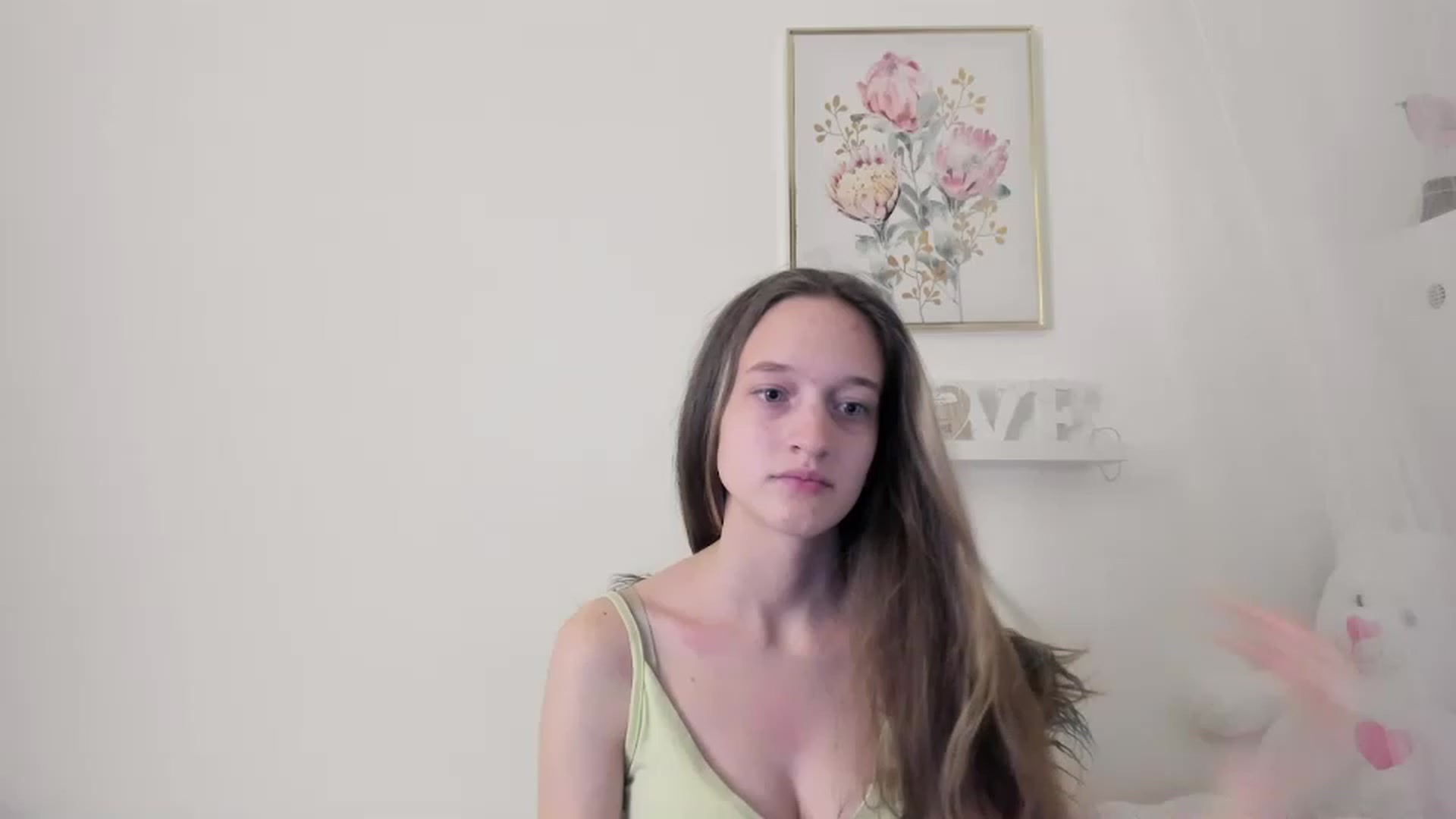 Gallery image thumbnail from AriellaFerra's myfreecams stream on, 03/02/2023, 18:45 image 3 of 20