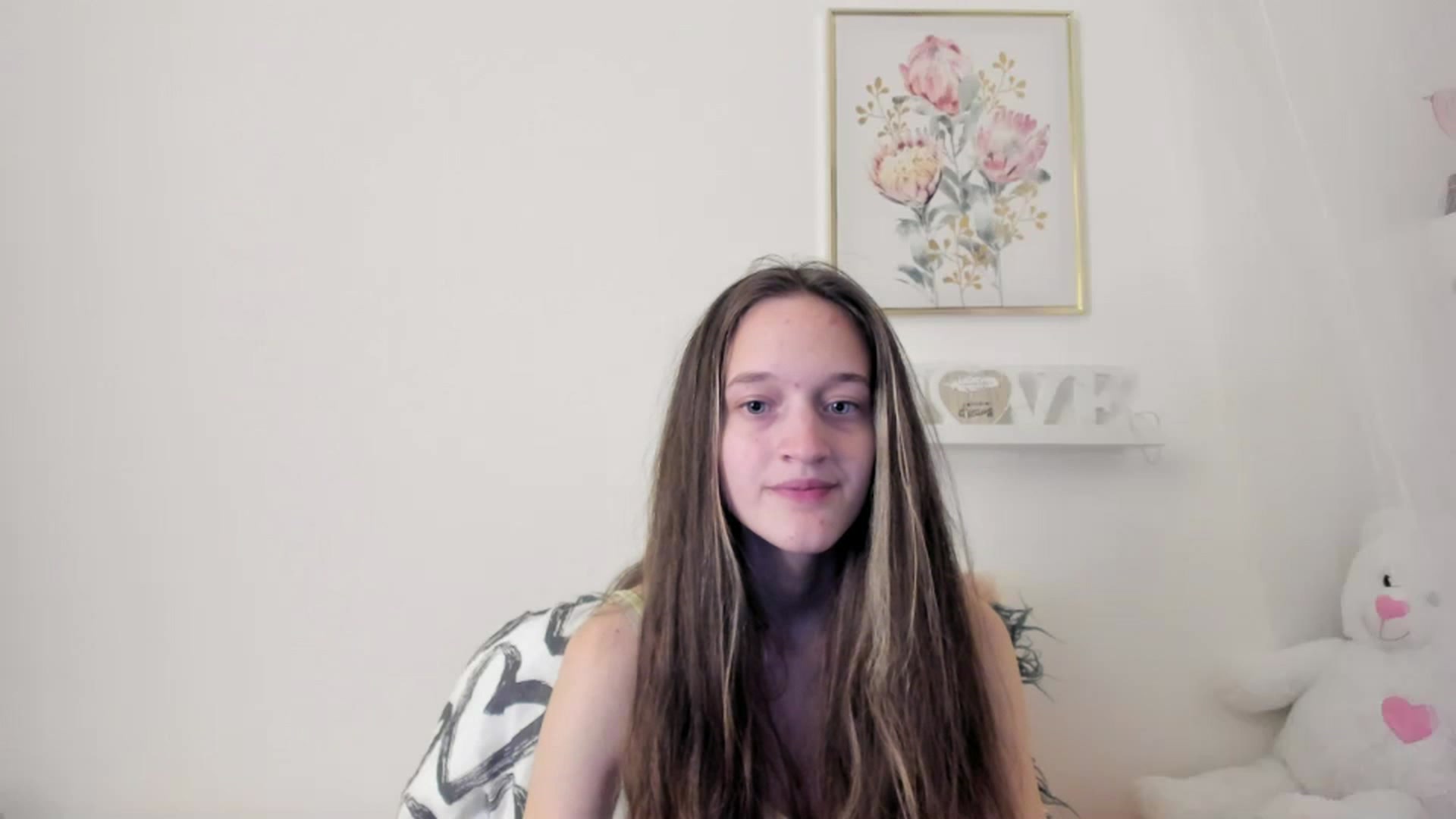 Gallery image thumbnail from AriellaFerra's myfreecams stream on, 03/02/2023, 19:32 image 7 of 20