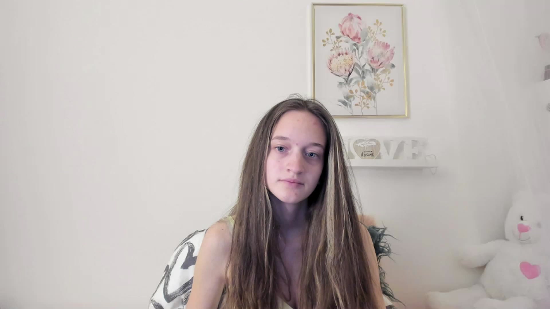 Gallery image thumbnail from AriellaFerra's myfreecams stream on, 03/02/2023, 19:32 image 5 of 20