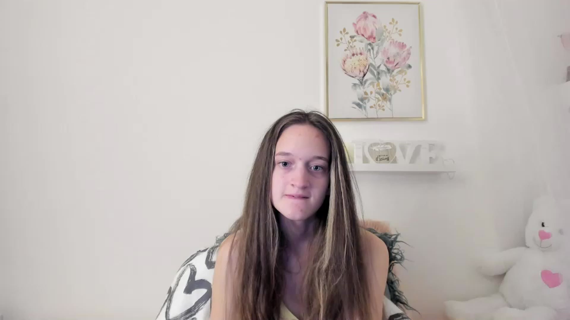 Gallery image thumbnail from AriellaFerra's myfreecams stream on, 03/02/2023, 19:32 image 12 of 20