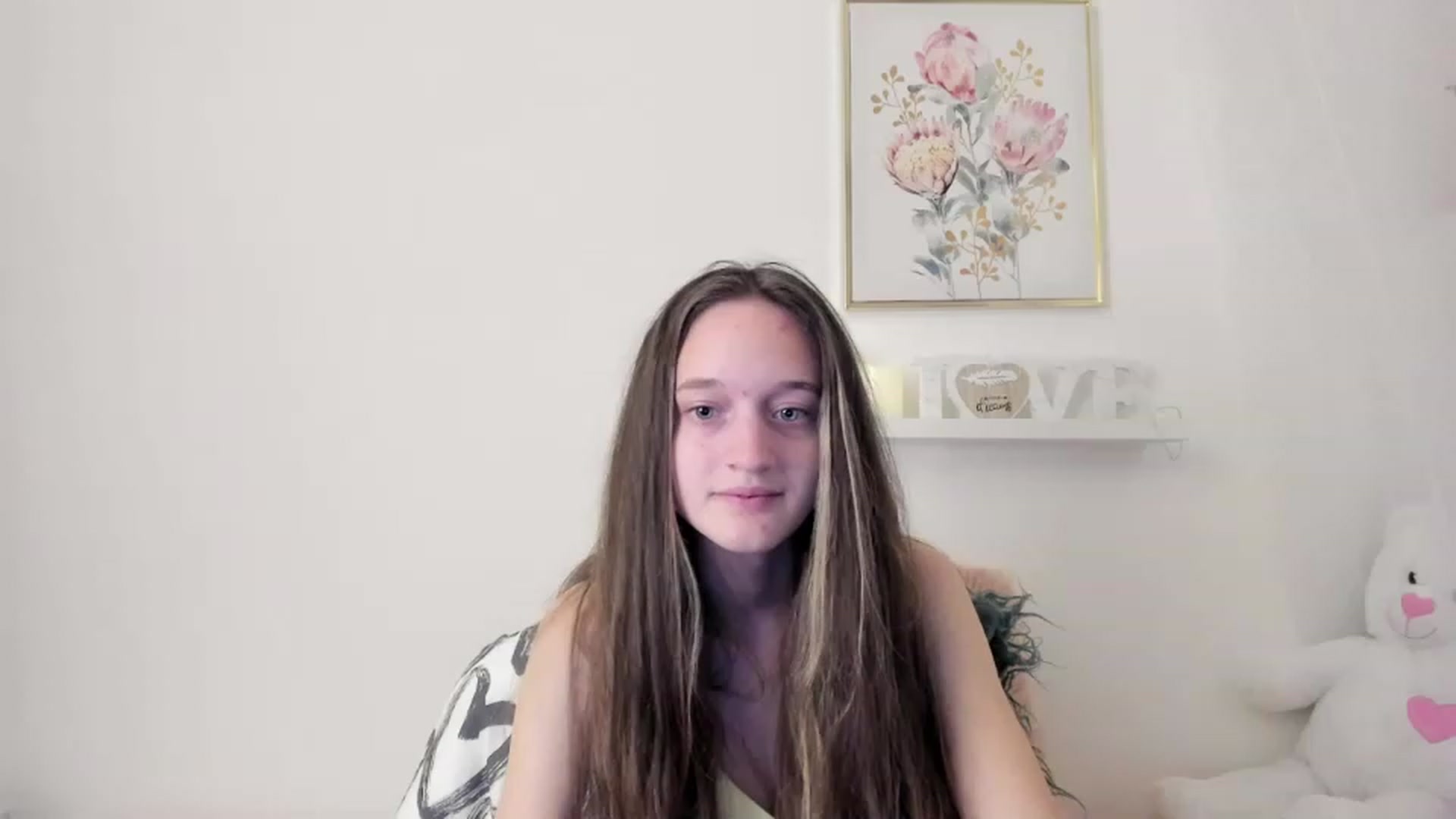 Gallery image thumbnail from AriellaFerra's myfreecams stream on, 03/02/2023, 19:32 image 13 of 20