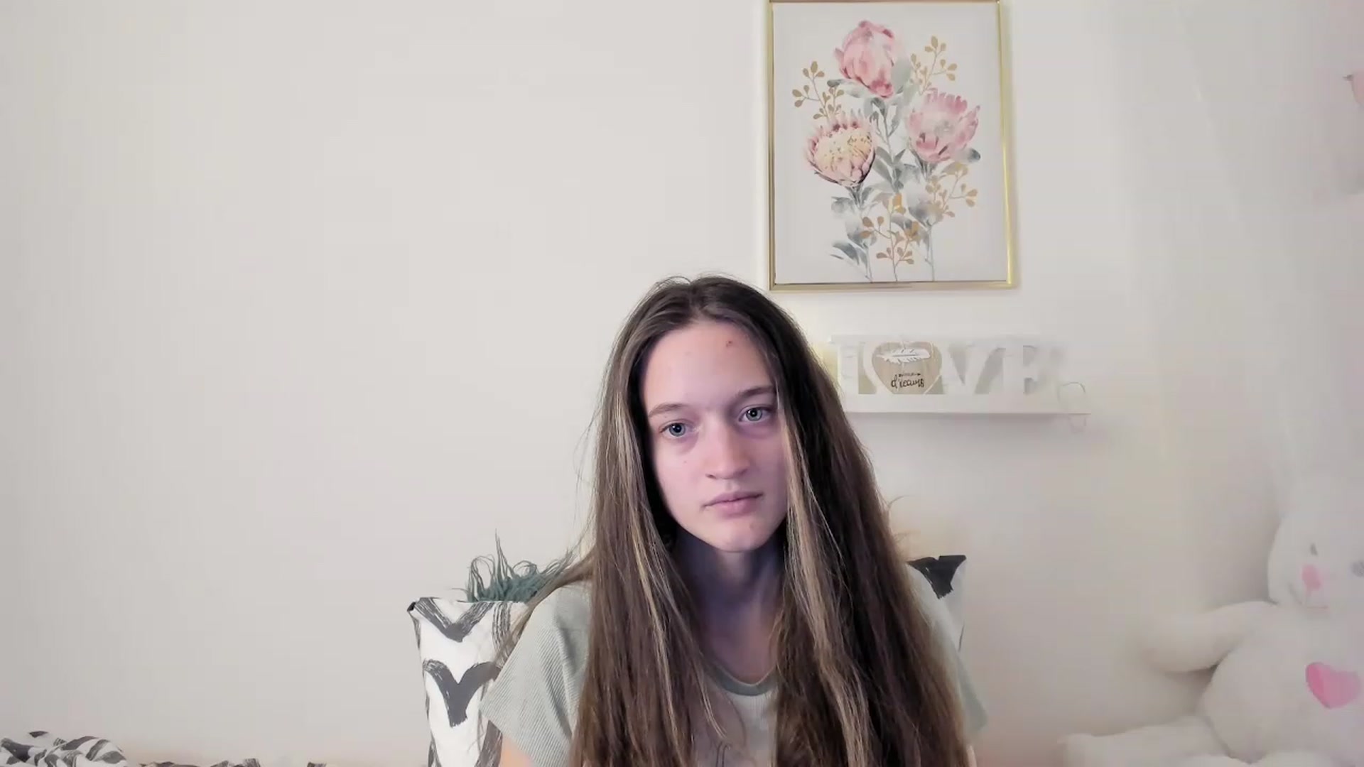 Gallery image thumbnail from AriellaFerra's myfreecams stream on, 03/03/2023, 16:30 image 20 of 20