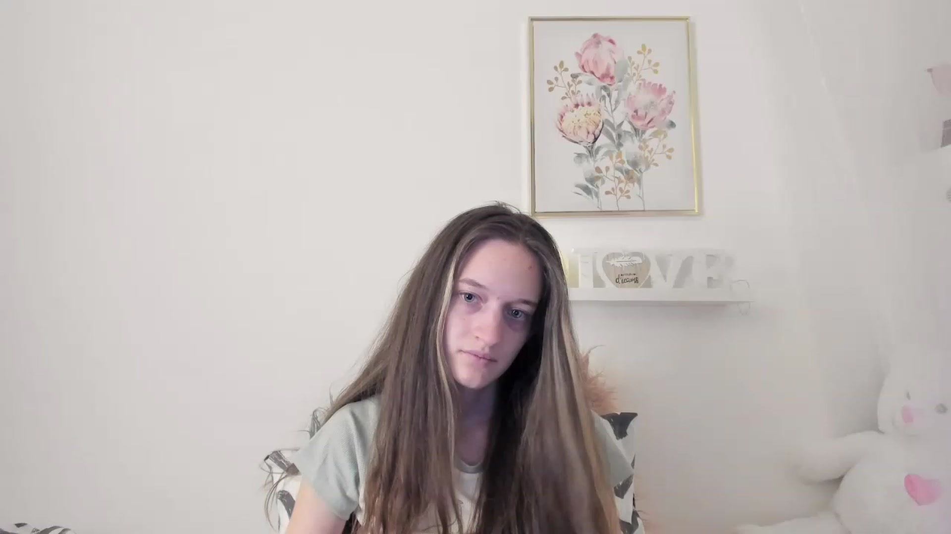 Gallery image thumbnail from AriellaFerra's myfreecams stream on, 03/03/2023, 16:30 image 17 of 20