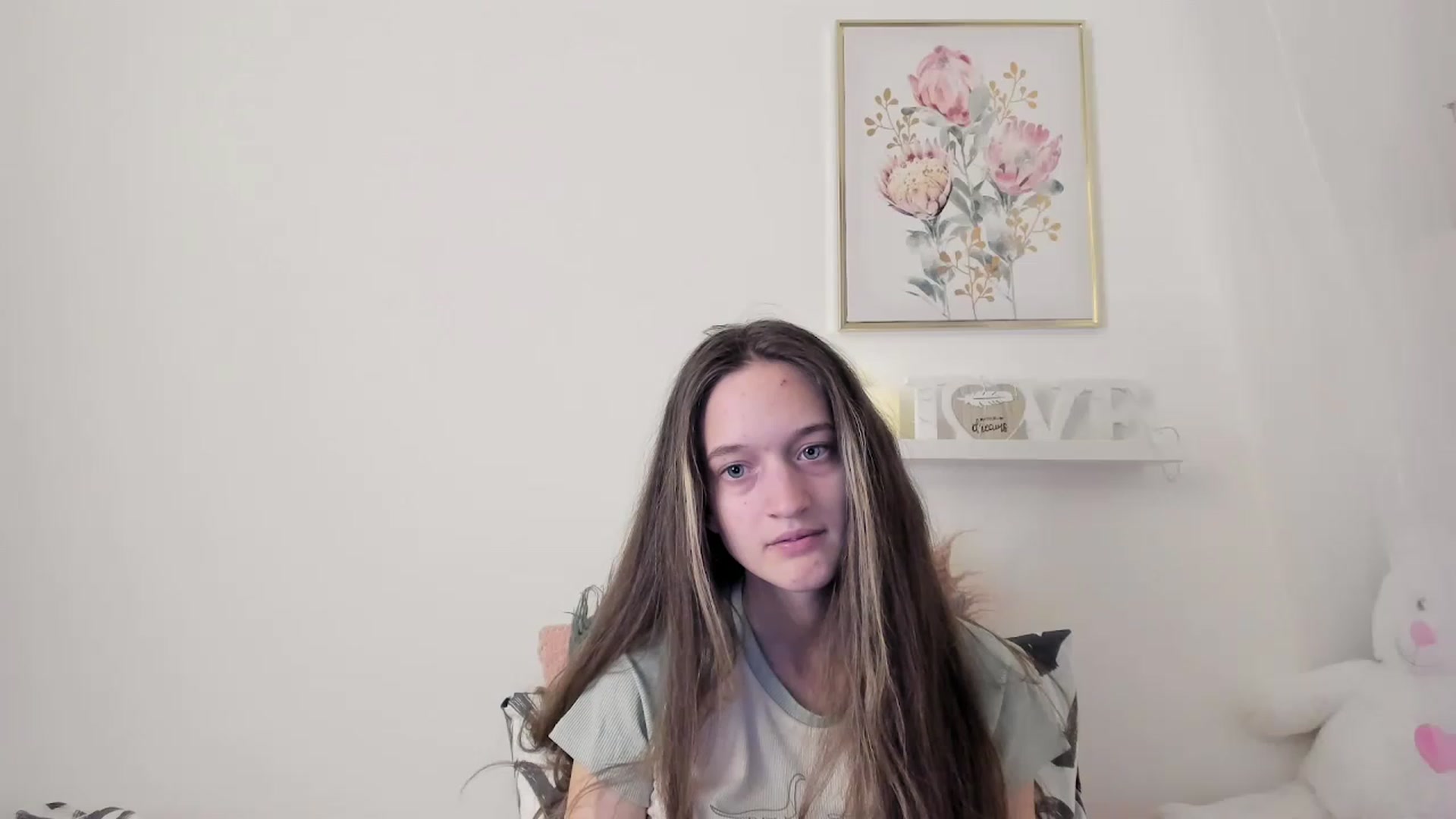 Gallery image thumbnail from AriellaFerra's myfreecams stream on, 03/03/2023, 16:30 image 9 of 20