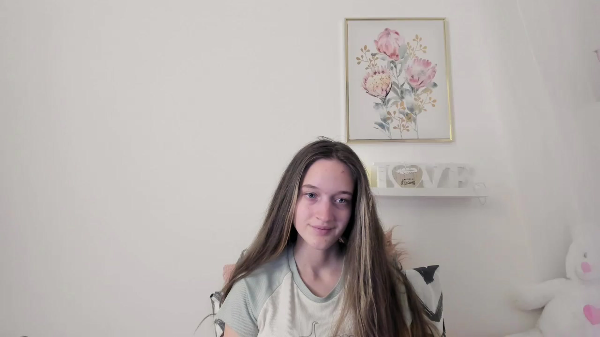 Gallery image thumbnail from AriellaFerra's myfreecams stream on, 03/03/2023, 16:30 image 6 of 20