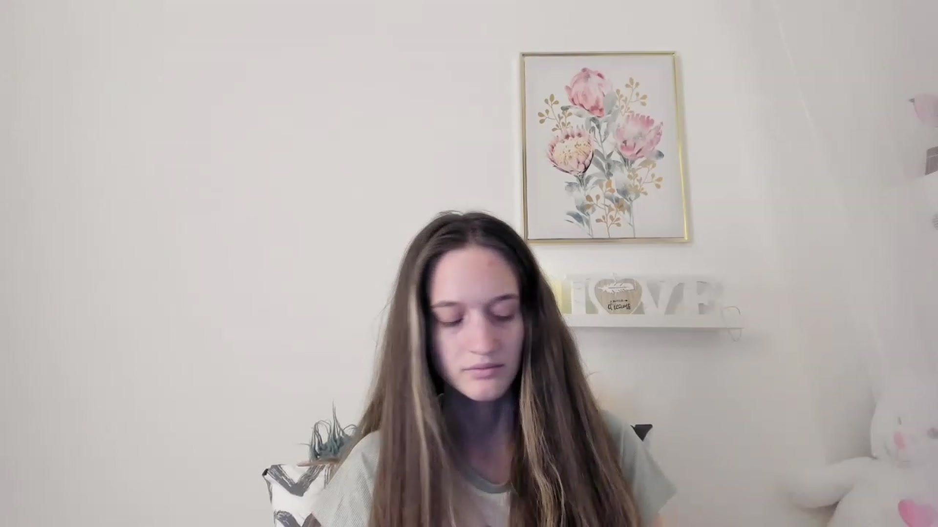 Gallery image thumbnail from AriellaFerra's myfreecams stream on, 03/03/2023, 16:30 image 19 of 20