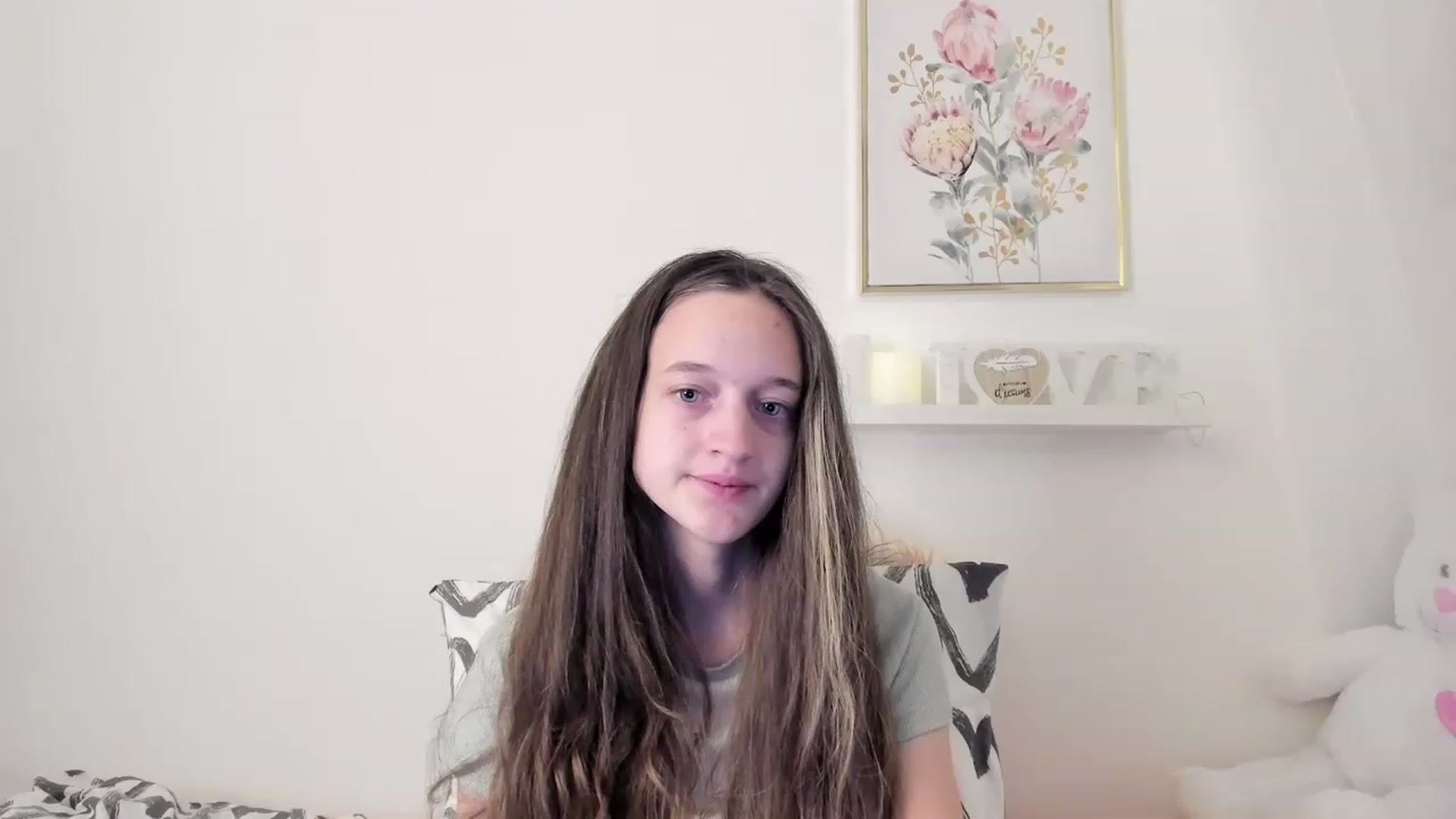 Gallery image thumbnail from AriellaFerra's myfreecams stream on, 03/03/2023, 17:30 image 3 of 20