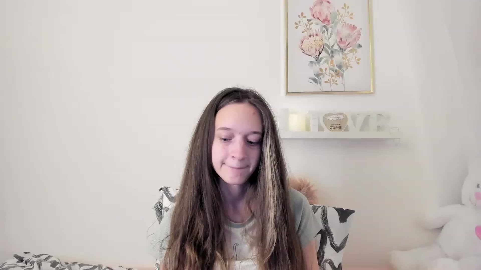 Gallery image thumbnail from AriellaFerra's myfreecams stream on, 03/03/2023, 17:30 image 8 of 20