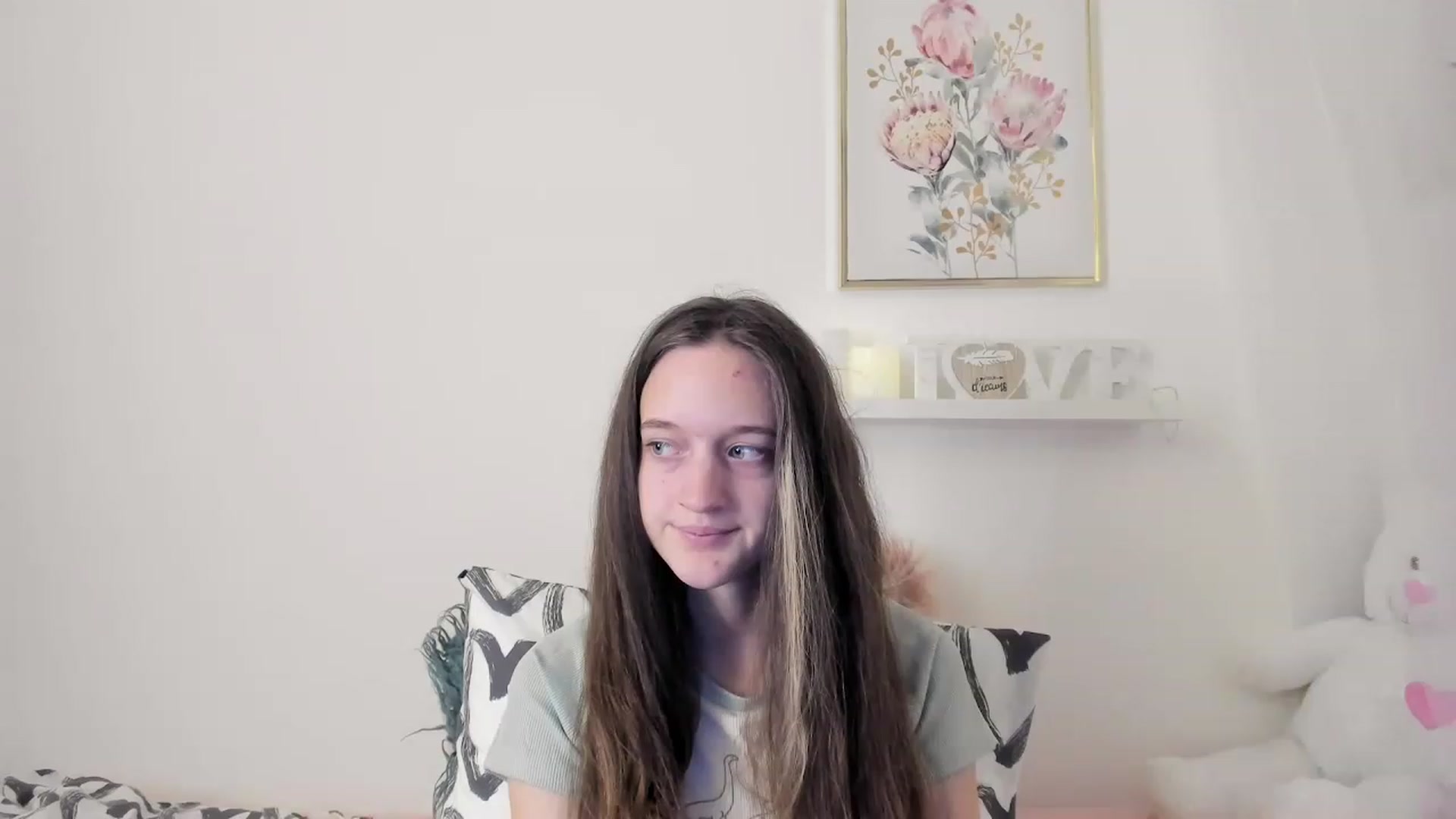 Gallery image thumbnail from AriellaFerra's myfreecams stream on, 03/03/2023, 17:30 image 9 of 20