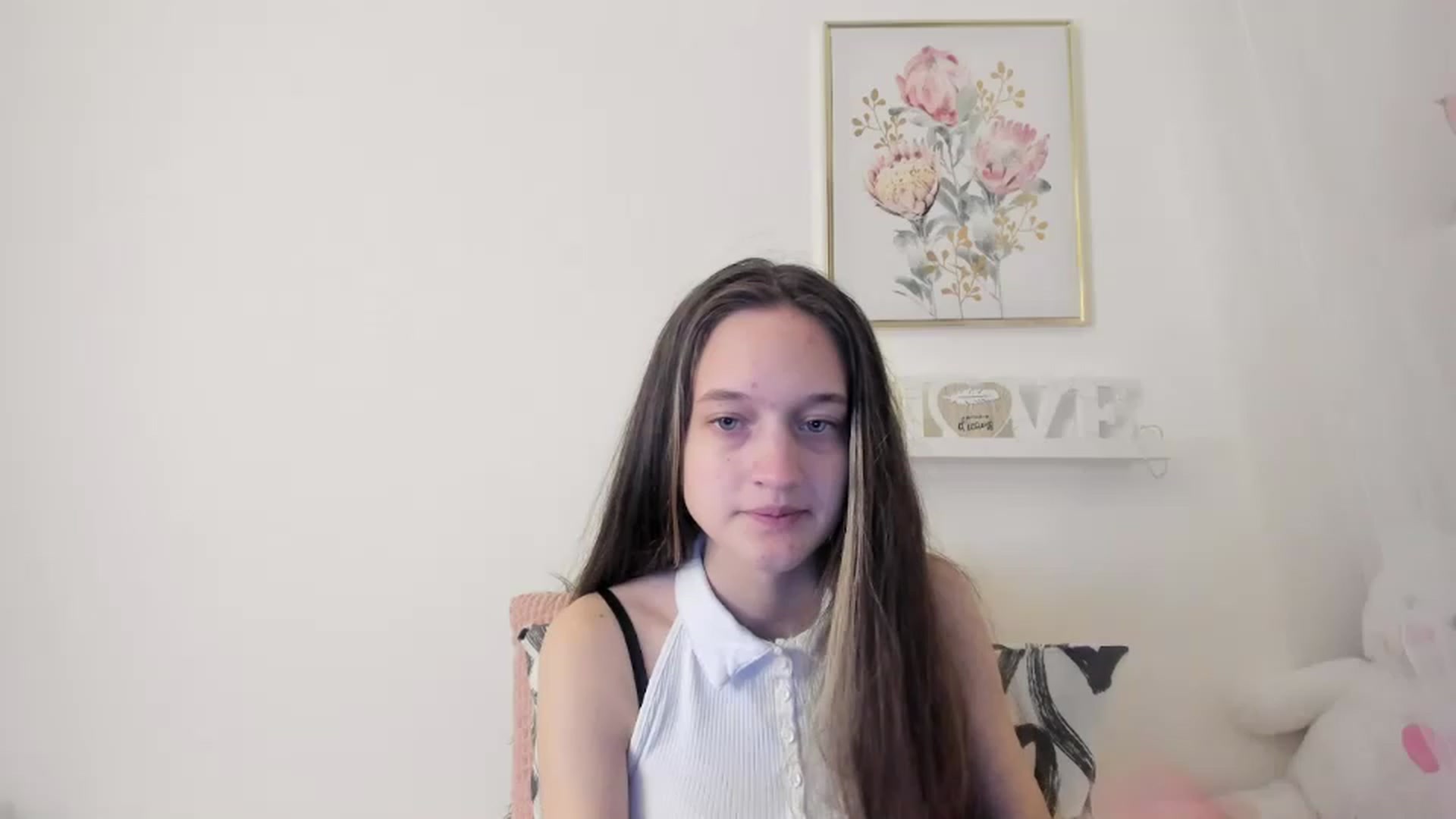 Gallery image thumbnail from AriellaFerra's myfreecams stream on, 03/06/2023, 17:35 image 19 of 20