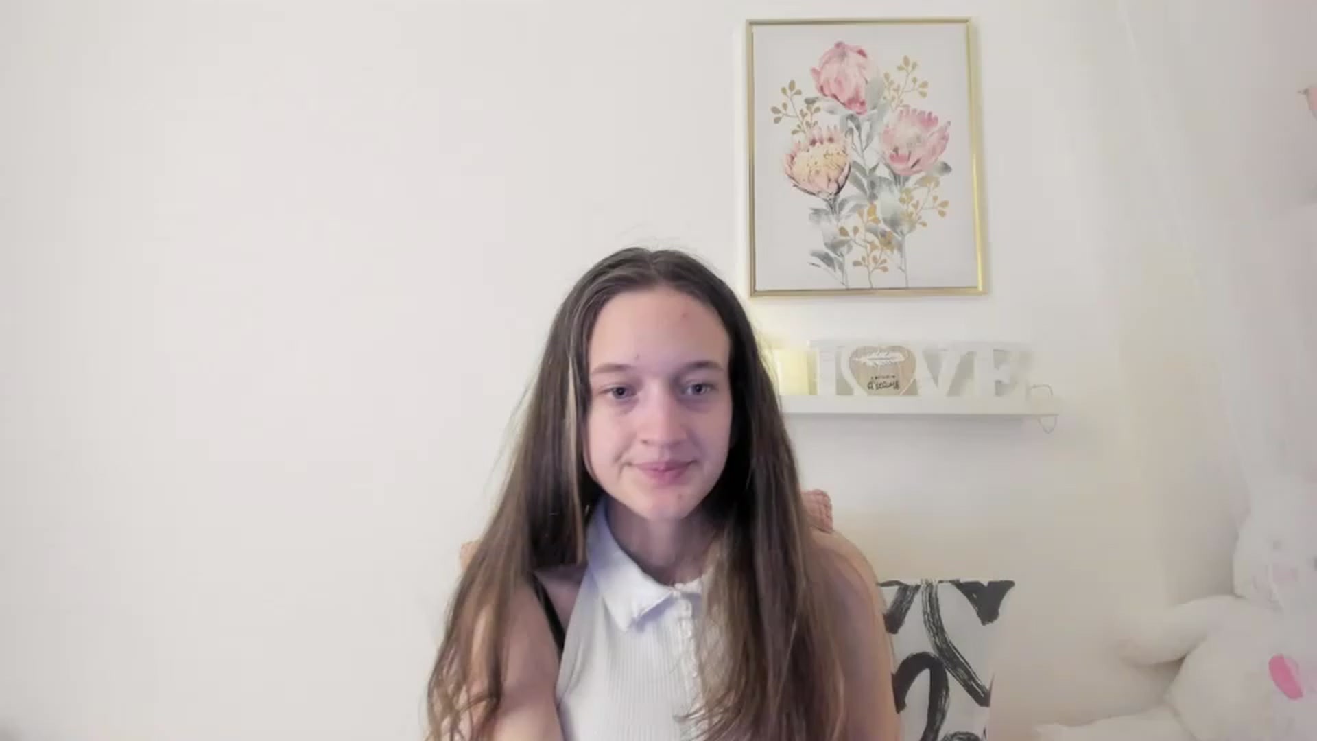 Gallery image thumbnail from AriellaFerra's myfreecams stream on, 03/06/2023, 17:35 image 20 of 20