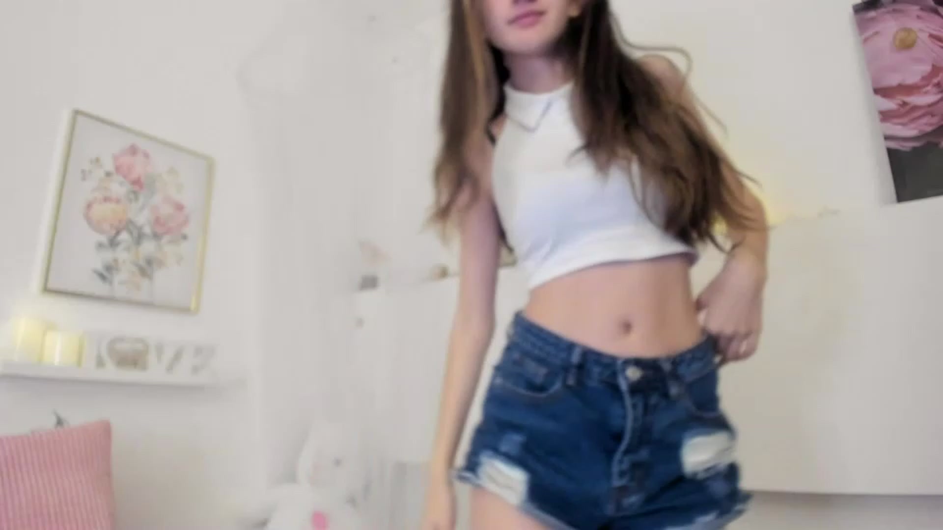 Gallery image thumbnail from AriellaFerra's myfreecams stream on, 03/06/2023, 17:35 image 13 of 20
