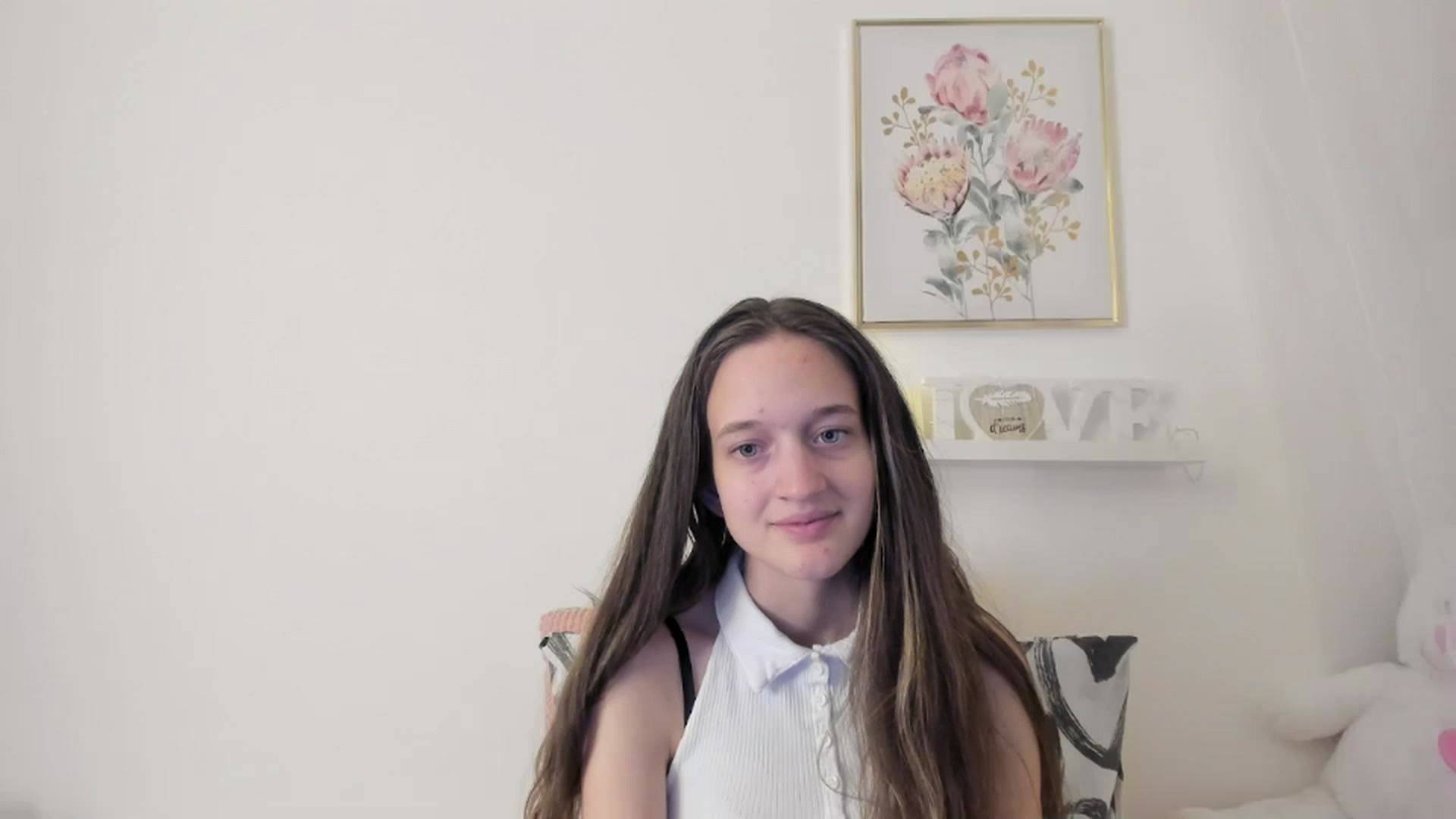 Gallery image thumbnail from AriellaFerra's myfreecams stream on, 03/06/2023, 17:35 image 17 of 20