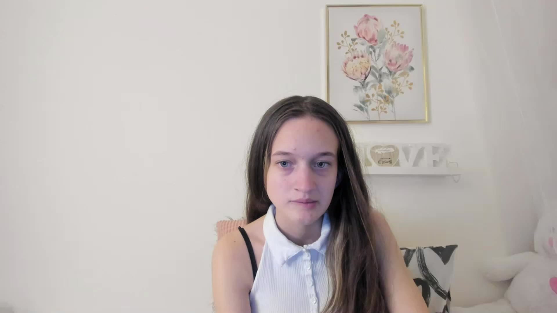 Gallery image thumbnail from AriellaFerra's myfreecams stream on, 03/06/2023, 17:35 image 15 of 20