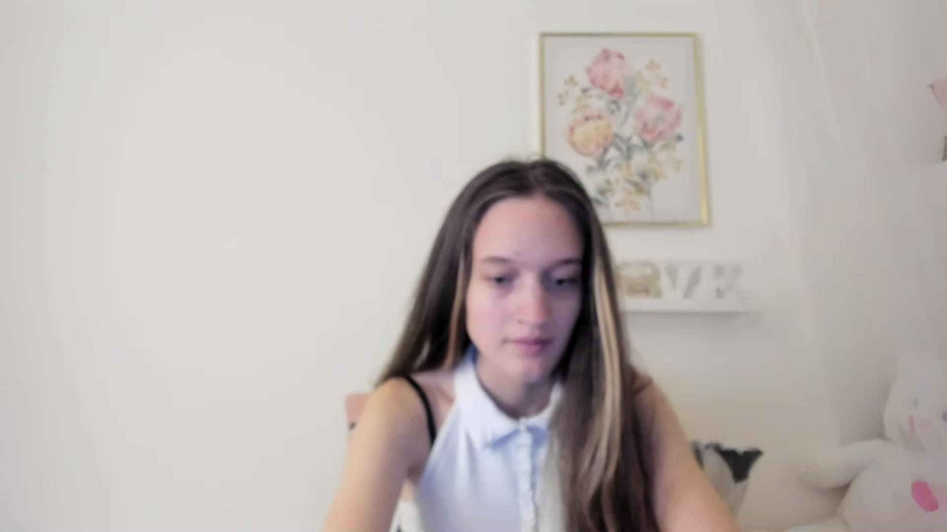 Gallery image thumbnail from AriellaFerra's myfreecams stream on, 03/06/2023, 18:05 image 14 of 20