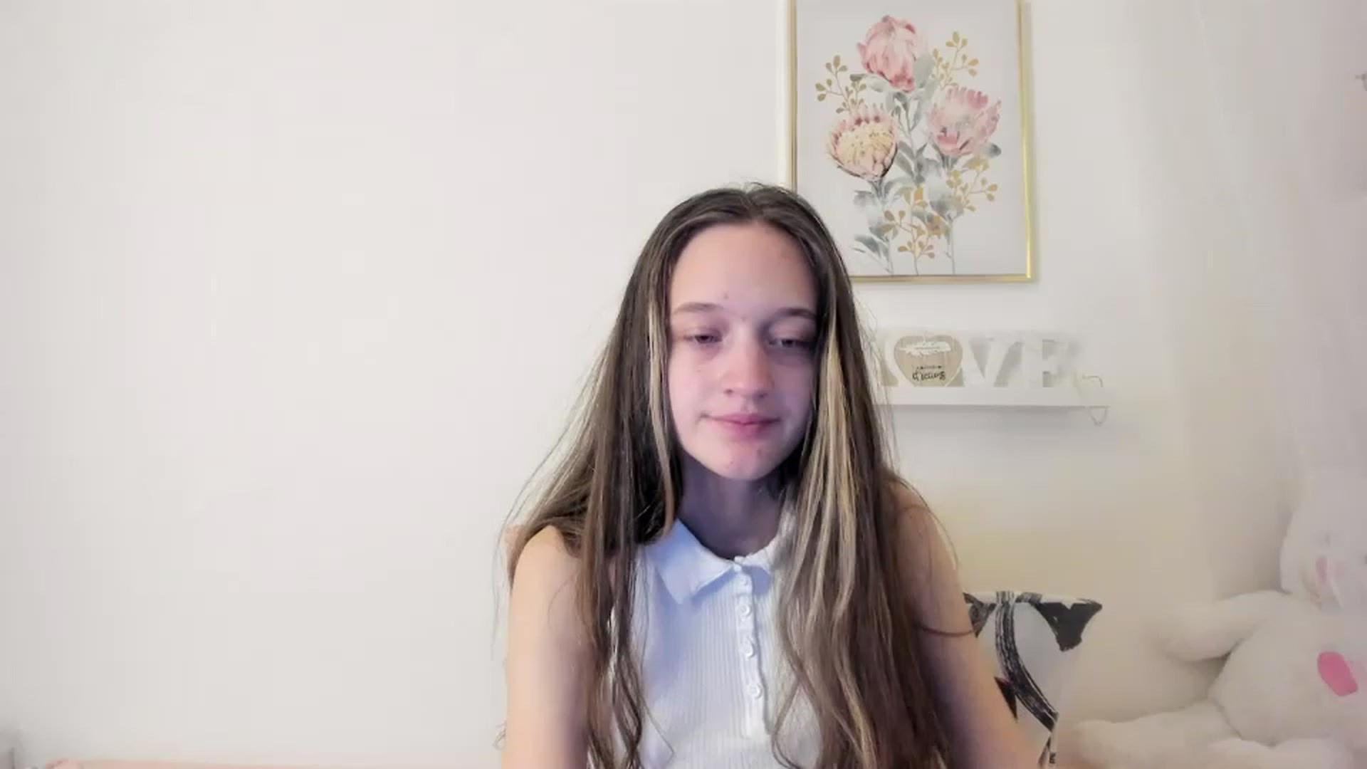 Gallery image thumbnail from AriellaFerra's myfreecams stream on, 03/06/2023, 18:05 image 18 of 20
