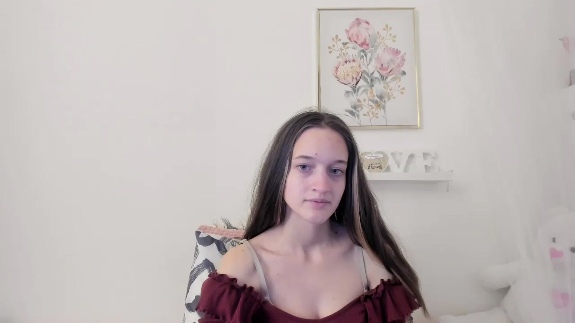 Gallery image thumbnail from AriellaFerra's myfreecams stream on, 03/09/2023, 16:41 image 19 of 20