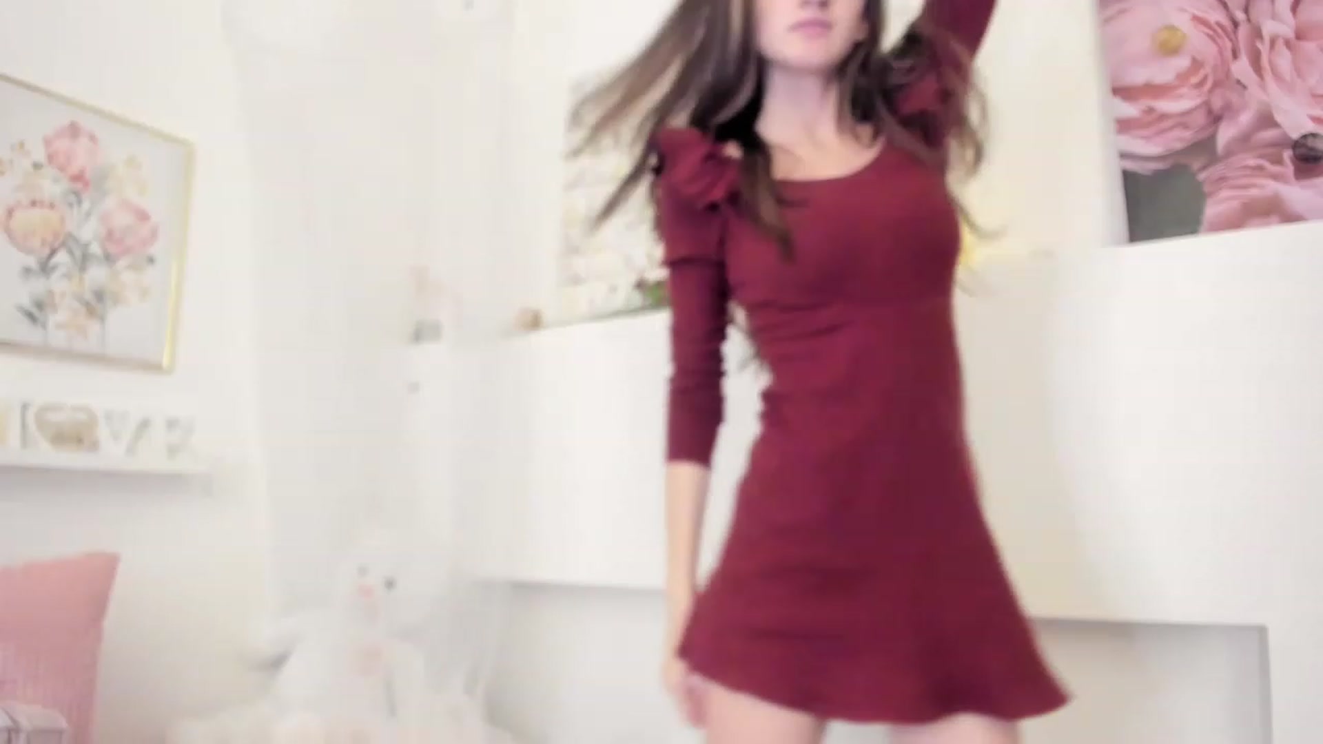 Gallery image thumbnail from AriellaFerra's myfreecams stream on, 03/09/2023, 19:18 image 15 of 20