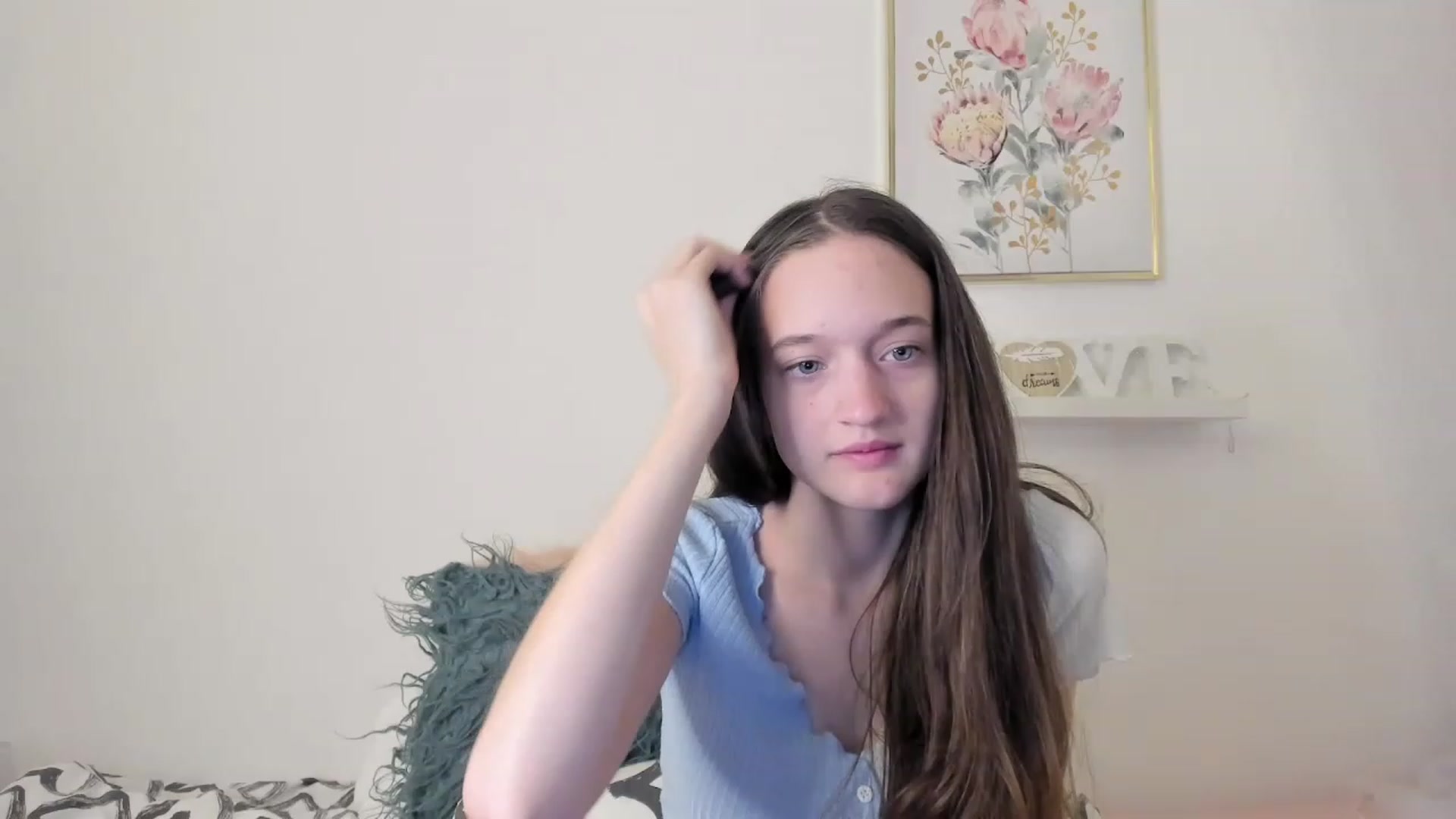 Gallery image thumbnail from AriellaFerra's myfreecams stream on, 03/12/2023, 10:37 image 2 of 20