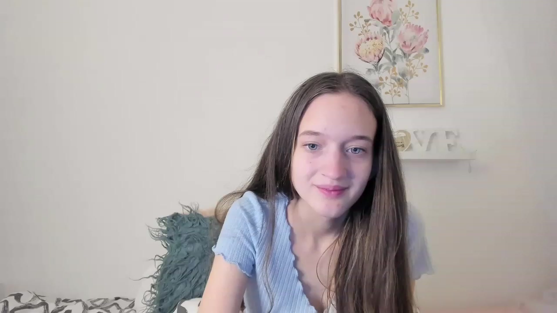 Gallery image thumbnail from AriellaFerra's myfreecams stream on, 03/12/2023, 10:37 image 1 of 20