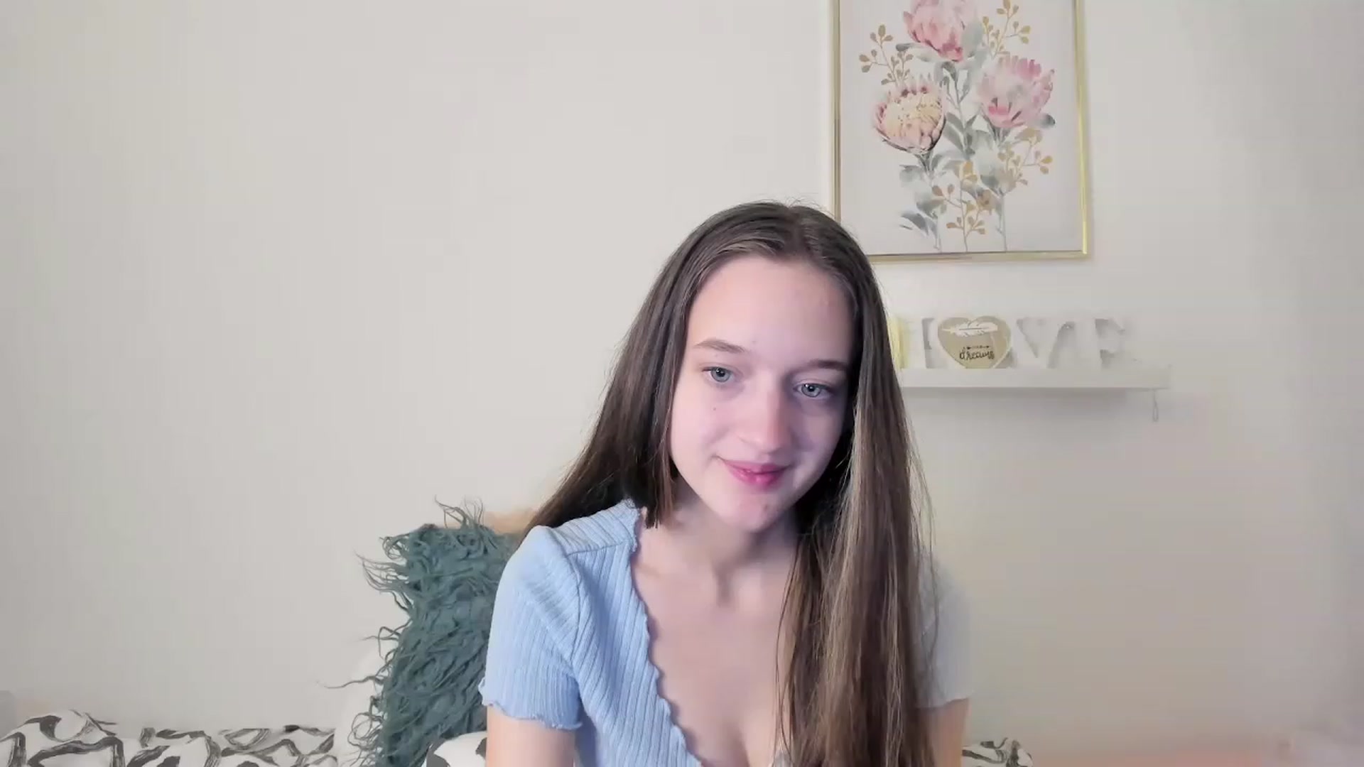 Gallery image thumbnail from AriellaFerra's myfreecams stream on, 03/12/2023, 10:37 image 3 of 20