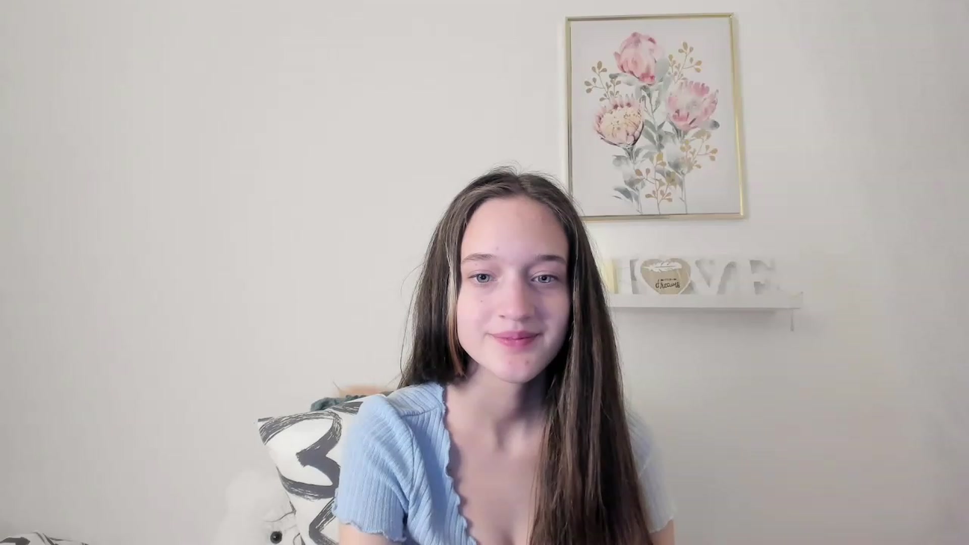 Gallery image thumbnail from AriellaFerra's myfreecams stream on, 03/12/2023, 14:02 image 3 of 20