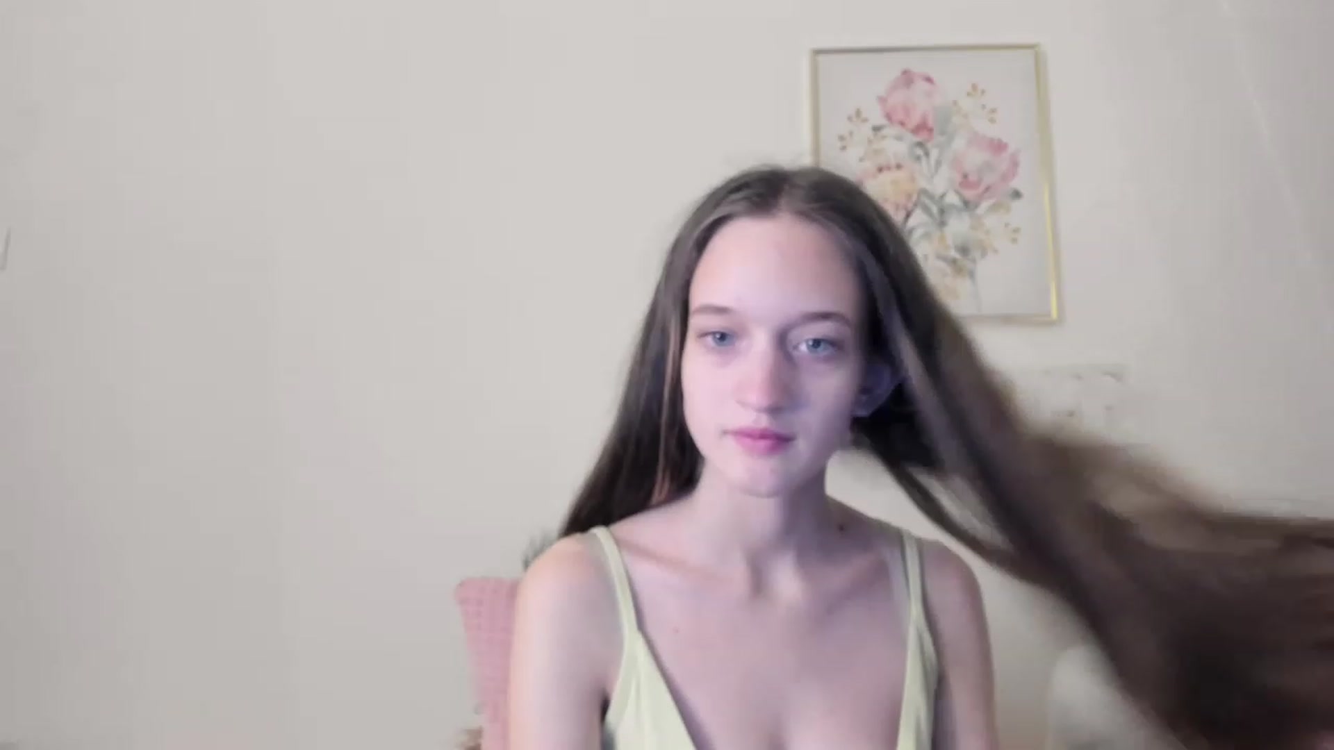 Gallery image thumbnail from AriellaFerra's myfreecams stream on, 03/13/2023, 17:08 image 18 of 20