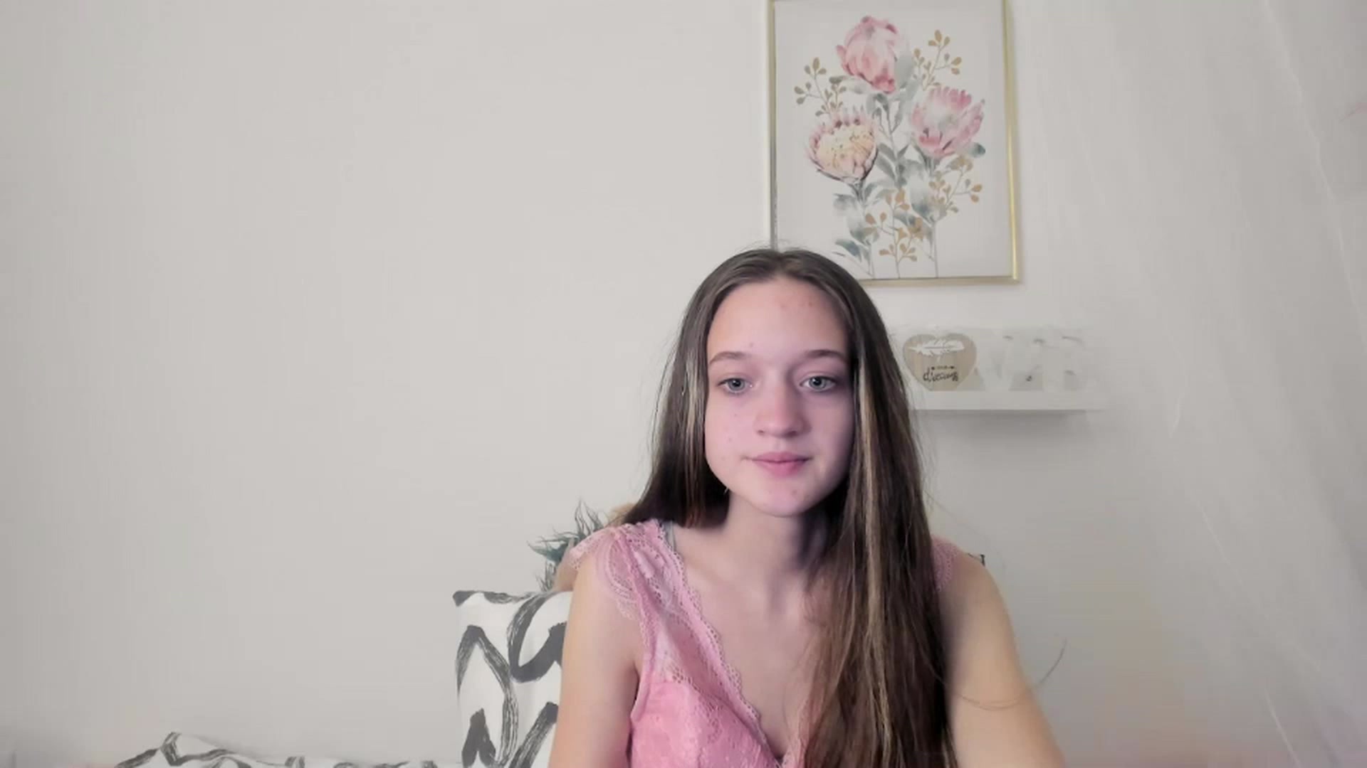 Gallery image thumbnail from AriellaFerra's myfreecams stream on, 03/15/2023, 13:13 image 12 of 20