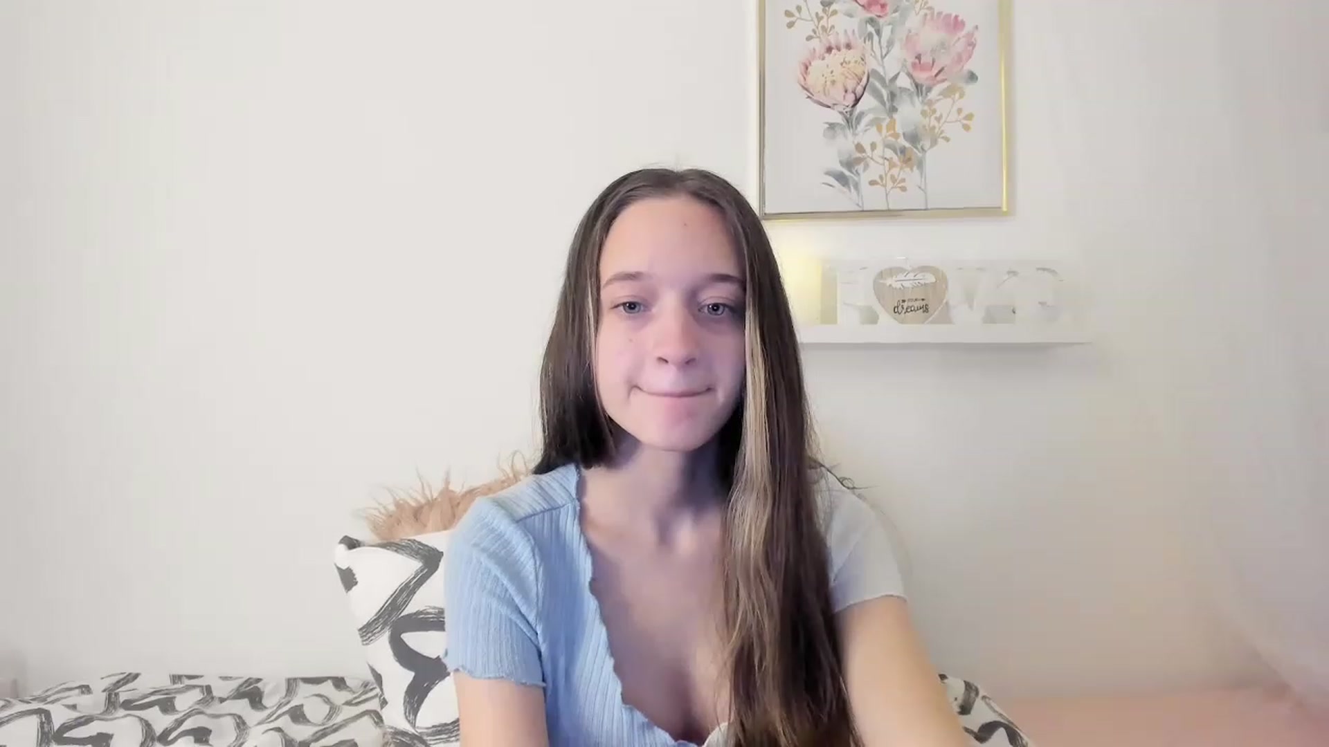 Gallery image thumbnail from AriellaFerra's myfreecams stream on, 03/19/2023, 09:35 image 4 of 20