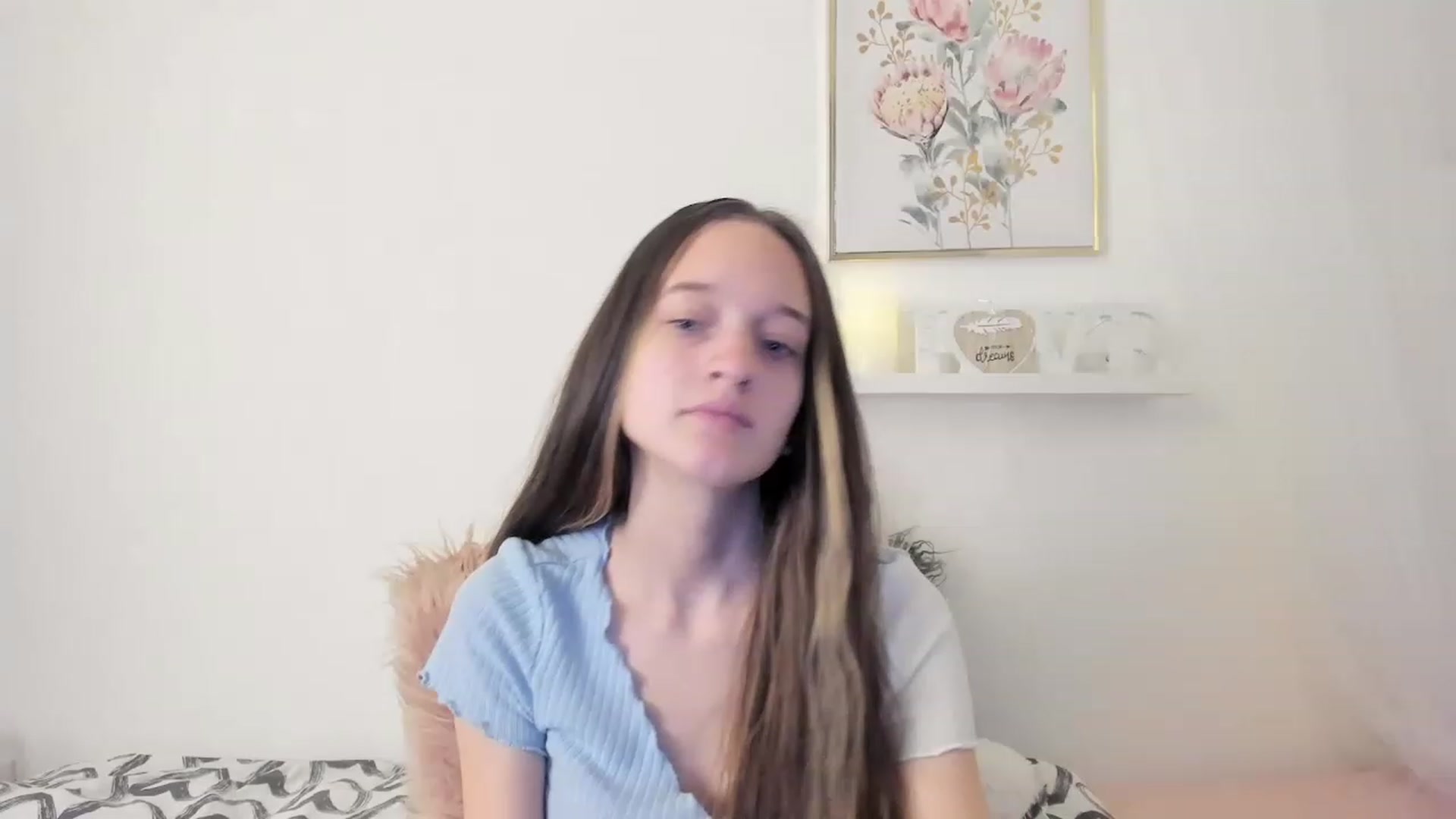 Gallery image thumbnail from AriellaFerra's myfreecams stream on, 03/19/2023, 09:35 image 6 of 20