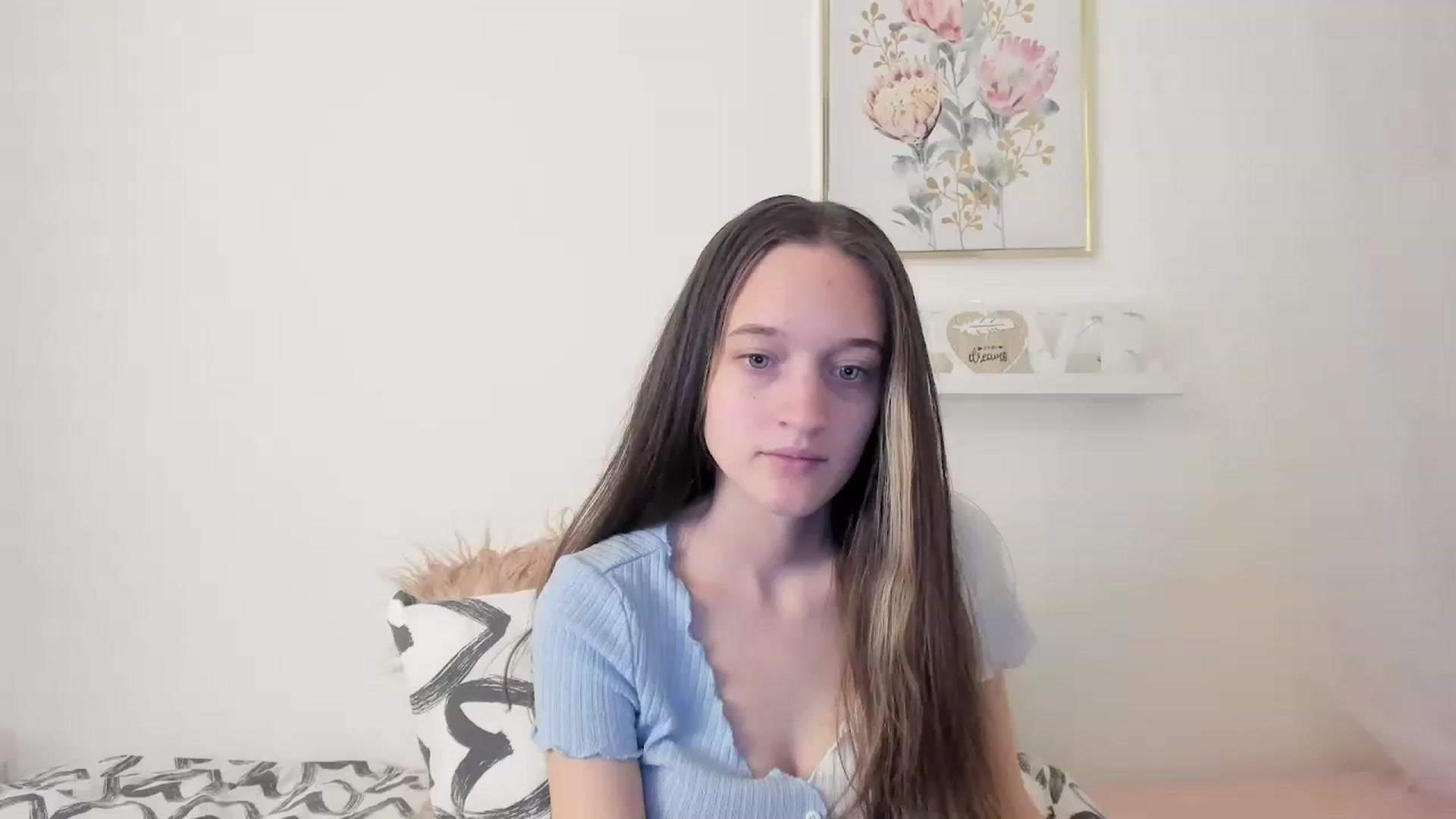 Gallery image thumbnail from AriellaFerra's myfreecams stream on, 03/19/2023, 09:35 image 1 of 20