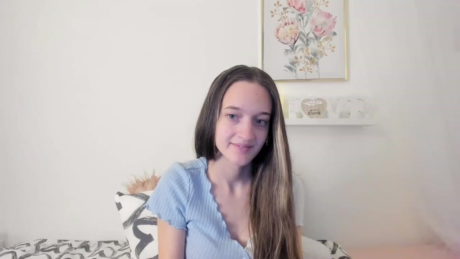 Gallery image thumbnail from AriellaFerra's myfreecams stream on, 03/19/2023, 09:35 image 2 of 20