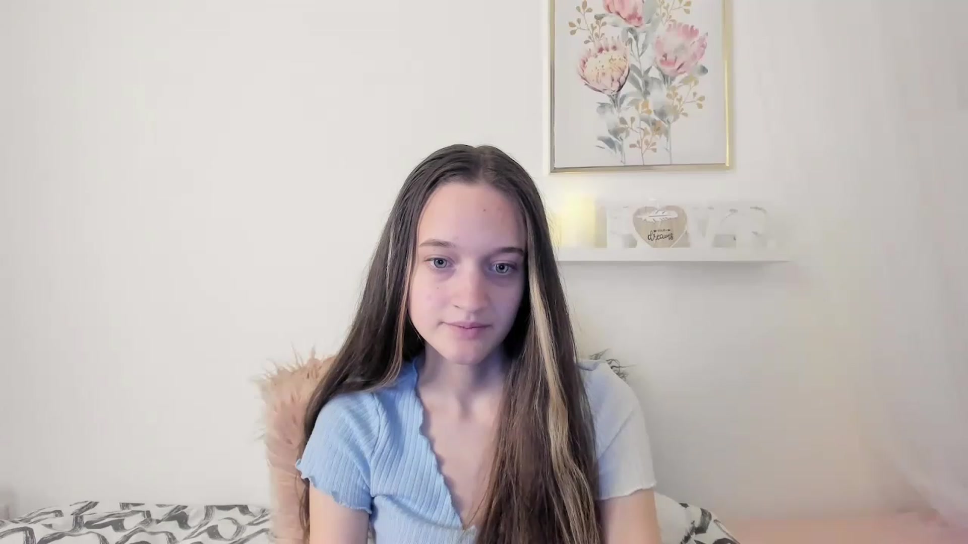 Gallery image thumbnail from AriellaFerra's myfreecams stream on, 03/19/2023, 09:35 image 8 of 20