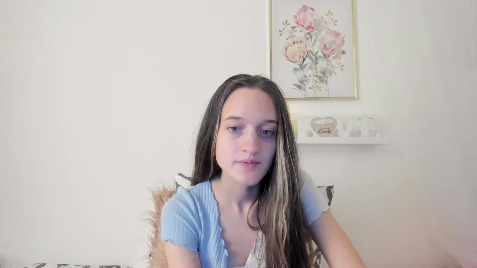 Gallery image thumbnail from AriellaFerra's myfreecams stream on, 03/19/2023, 11:02 image 3 of 20