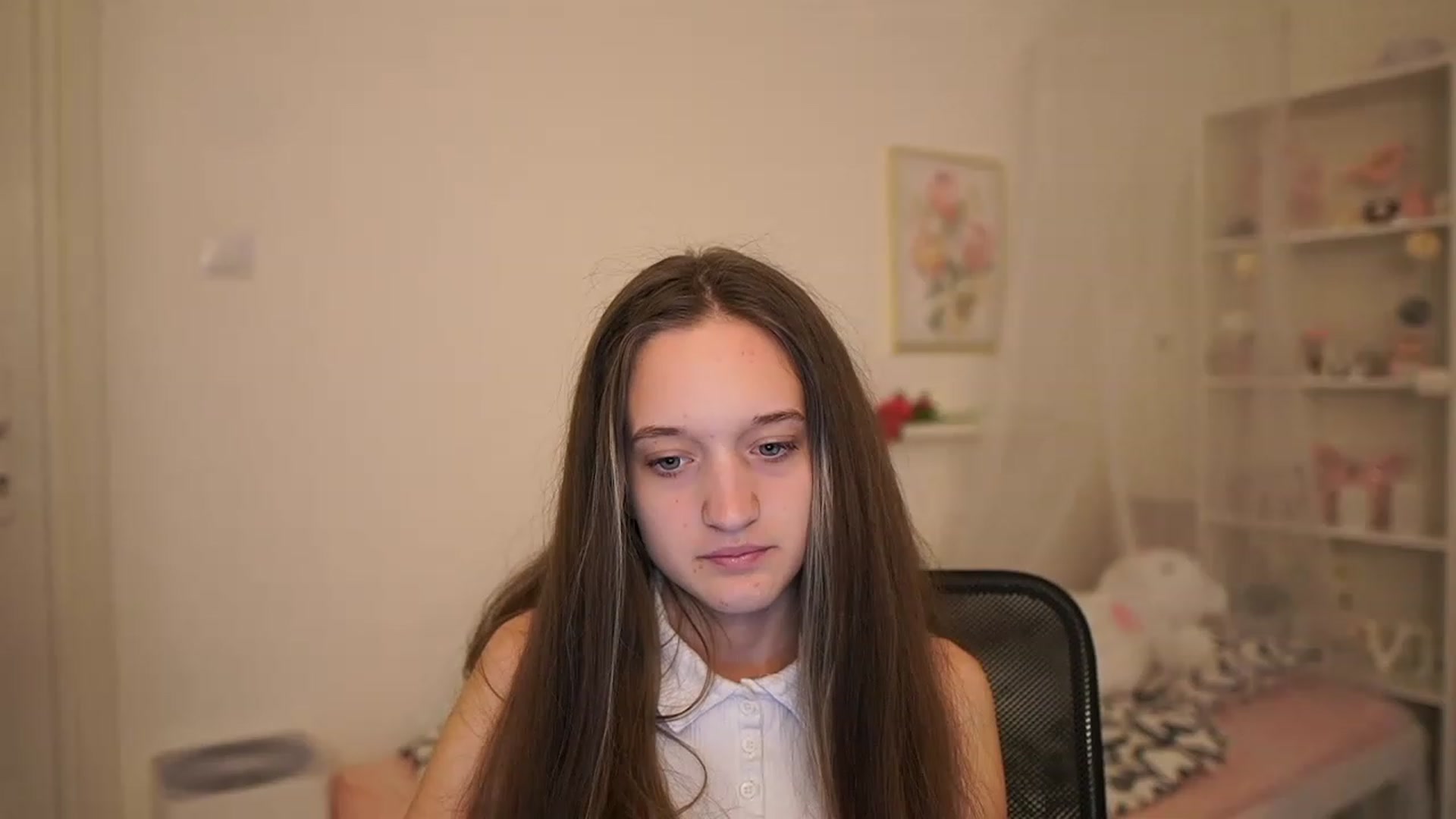 Gallery image thumbnail from AriellaFerra's myfreecams stream on, 03/25/2023, 12:40 image 12 of 20