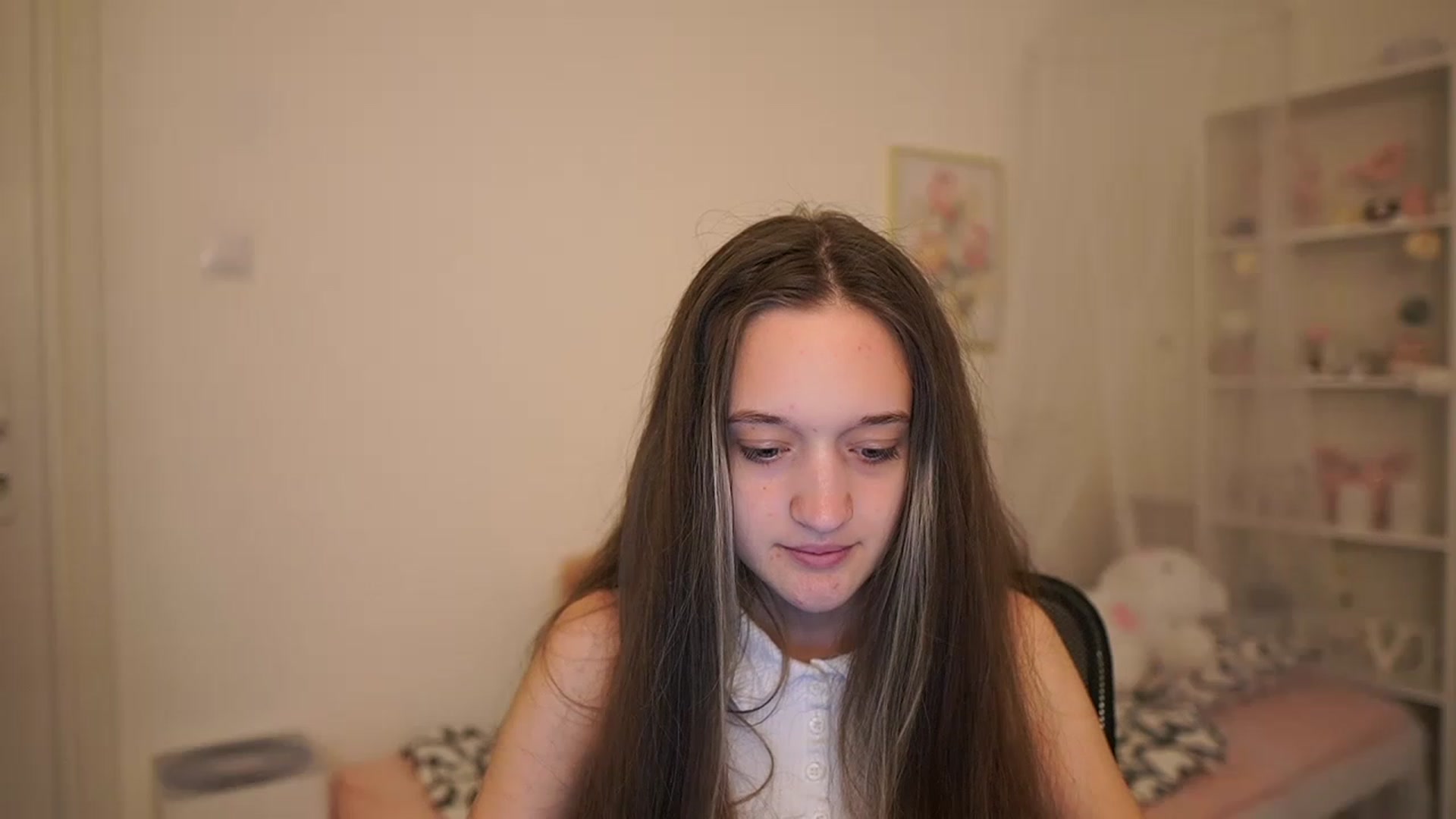 Gallery image thumbnail from AriellaFerra's myfreecams stream on, 03/25/2023, 12:40 image 13 of 20