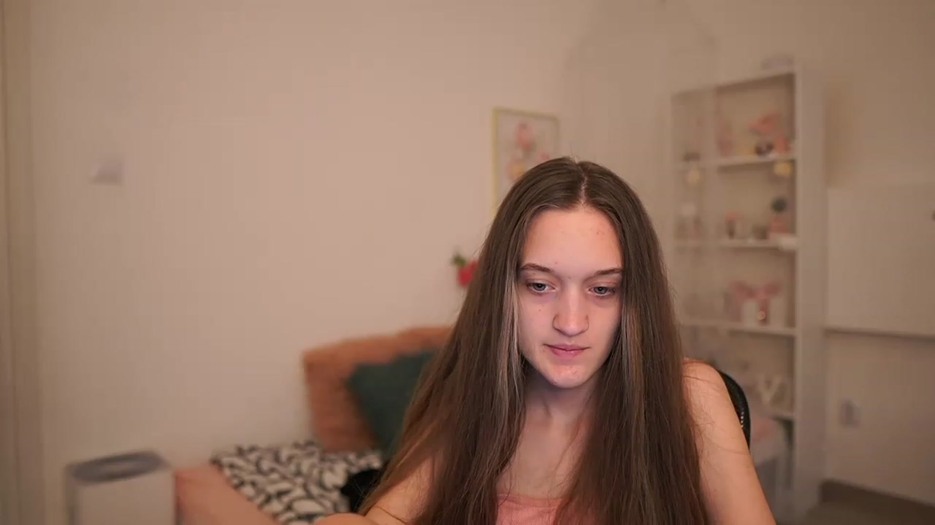 Gallery image thumbnail from AriellaFerra's myfreecams stream on, 03/26/2023, 10:16 image 15 of 20
