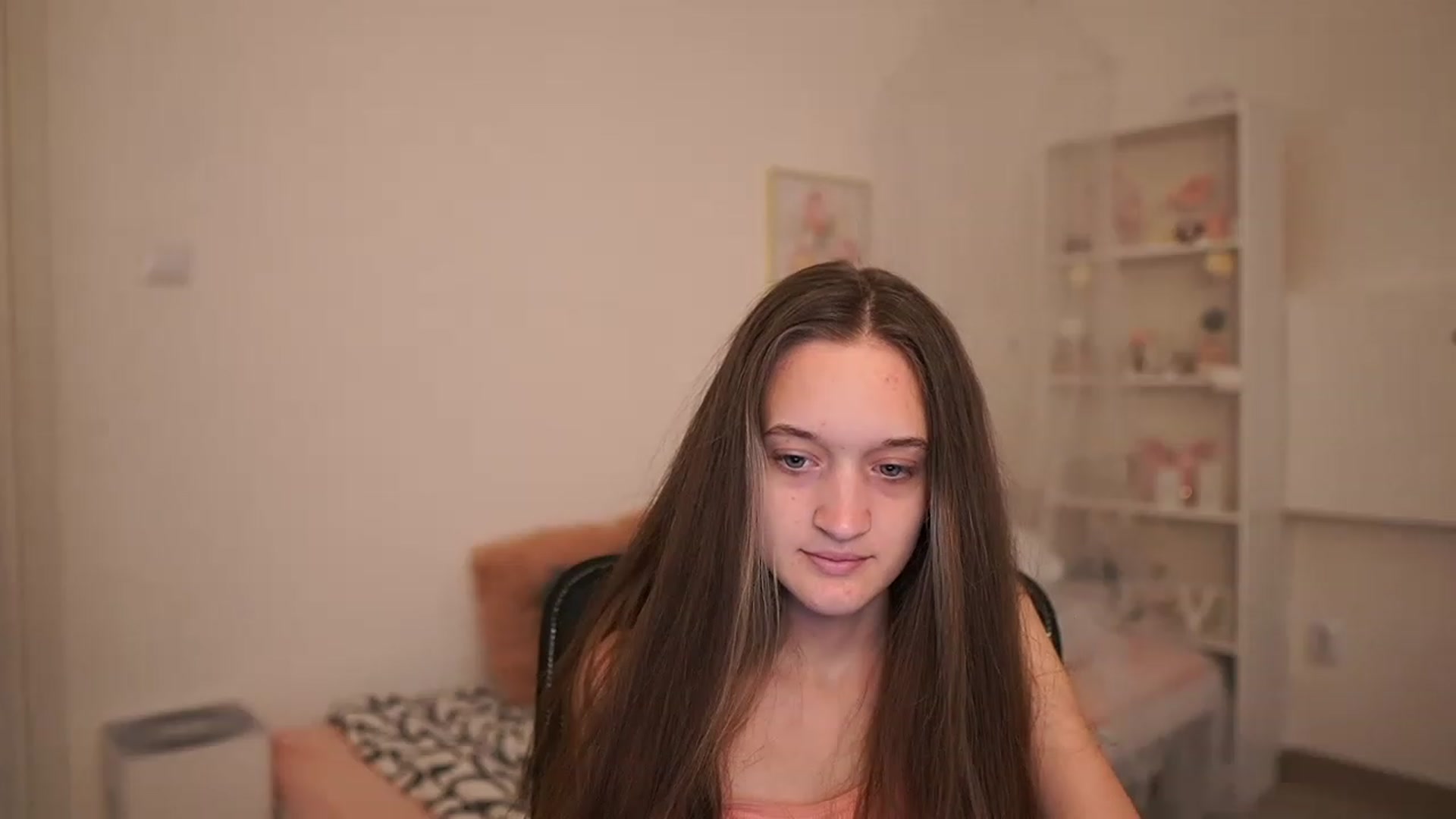 Gallery image thumbnail from AriellaFerra's myfreecams stream on, 03/26/2023, 10:16 image 17 of 20