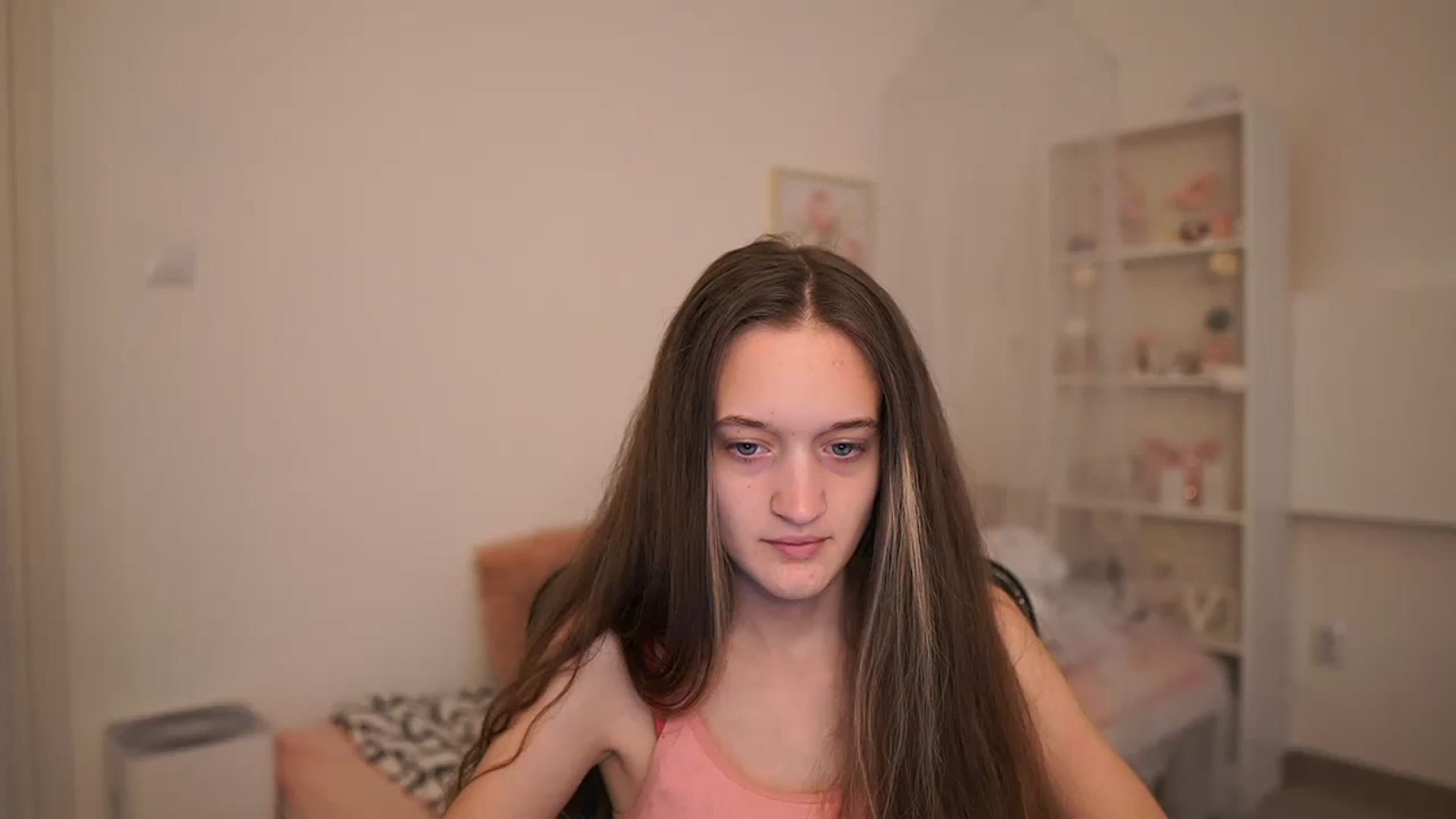 Gallery image thumbnail from AriellaFerra's myfreecams stream on, 03/26/2023, 11:06 image 17 of 20