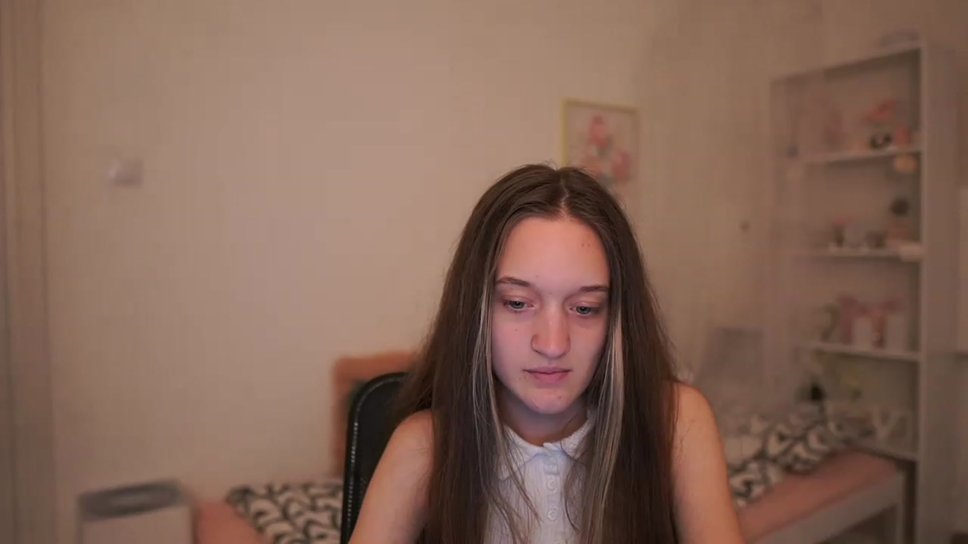 Gallery image thumbnail from AriellaFerra's myfreecams stream on, 03/27/2023, 15:14 image 13 of 20
