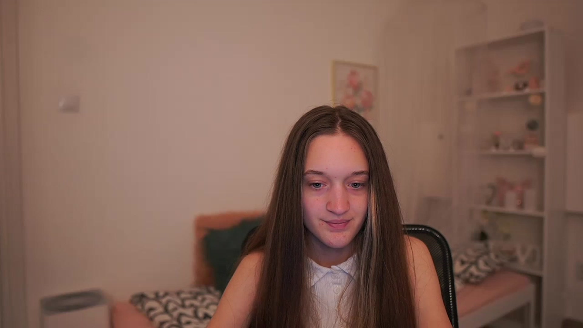 Gallery image thumbnail from AriellaFerra's myfreecams stream on, 03/27/2023, 15:14 image 7 of 20