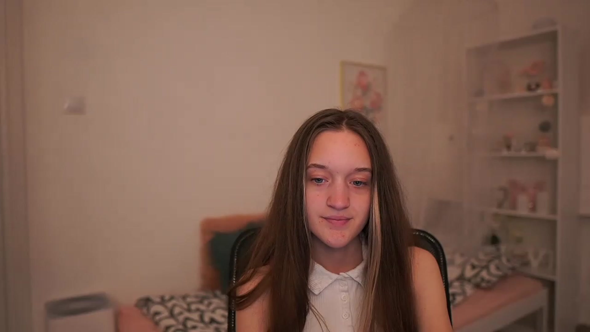 Gallery image thumbnail from AriellaFerra's myfreecams stream on, 03/27/2023, 15:14 image 12 of 20