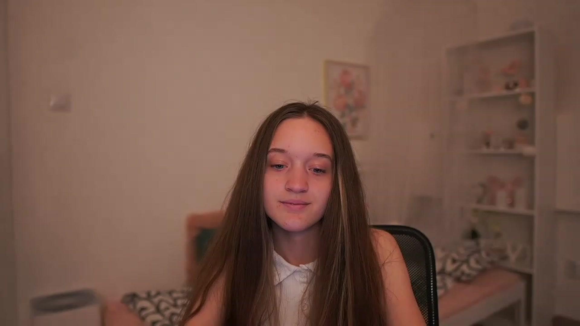 Gallery image thumbnail from AriellaFerra's myfreecams stream on, 03/27/2023, 15:14 image 4 of 20