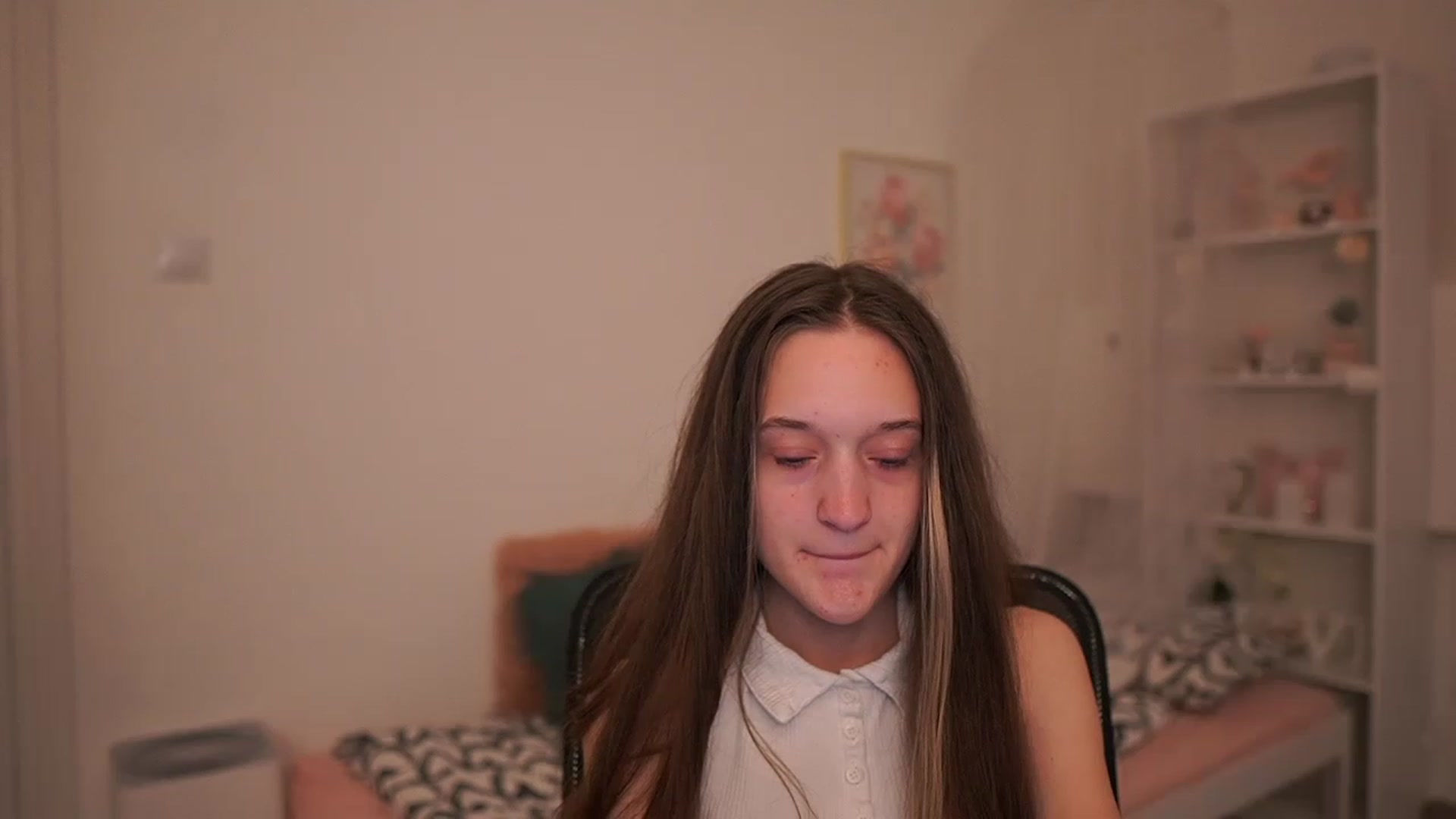 Gallery image thumbnail from AriellaFerra's myfreecams stream on, 03/27/2023, 15:14 image 11 of 20