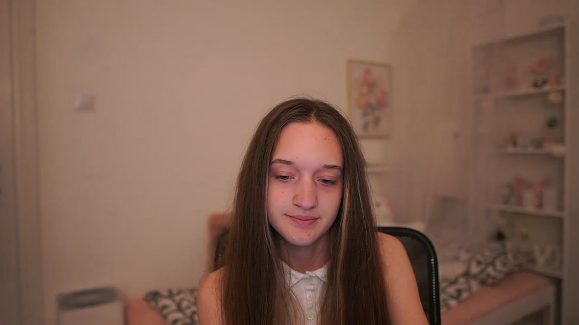 Gallery image thumbnail from AriellaFerra's myfreecams stream on, 03/27/2023, 15:45 image 6 of 20
