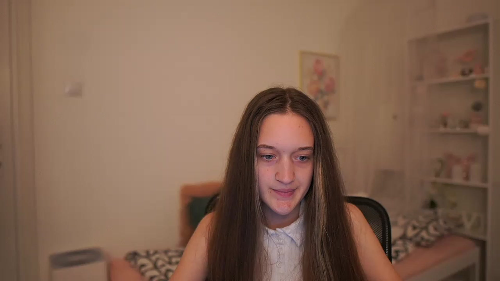 Gallery image thumbnail from AriellaFerra's myfreecams stream on, 03/27/2023, 15:45 image 18 of 20