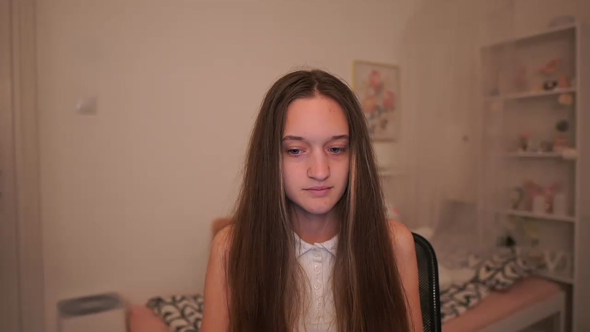 Gallery image thumbnail from AriellaFerra's myfreecams stream on, 03/27/2023, 15:45 image 7 of 20