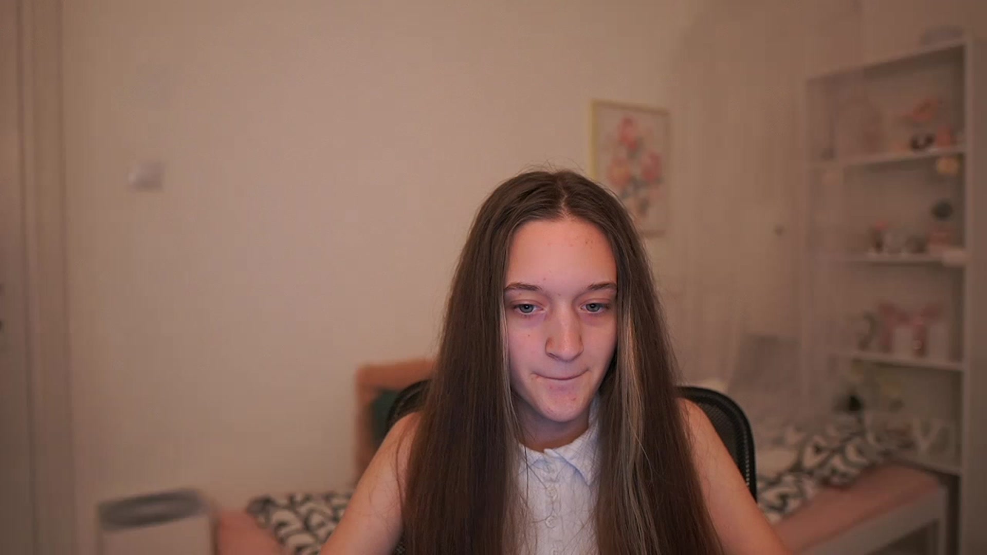 Gallery image thumbnail from AriellaFerra's myfreecams stream on, 03/27/2023, 15:45 image 17 of 20
