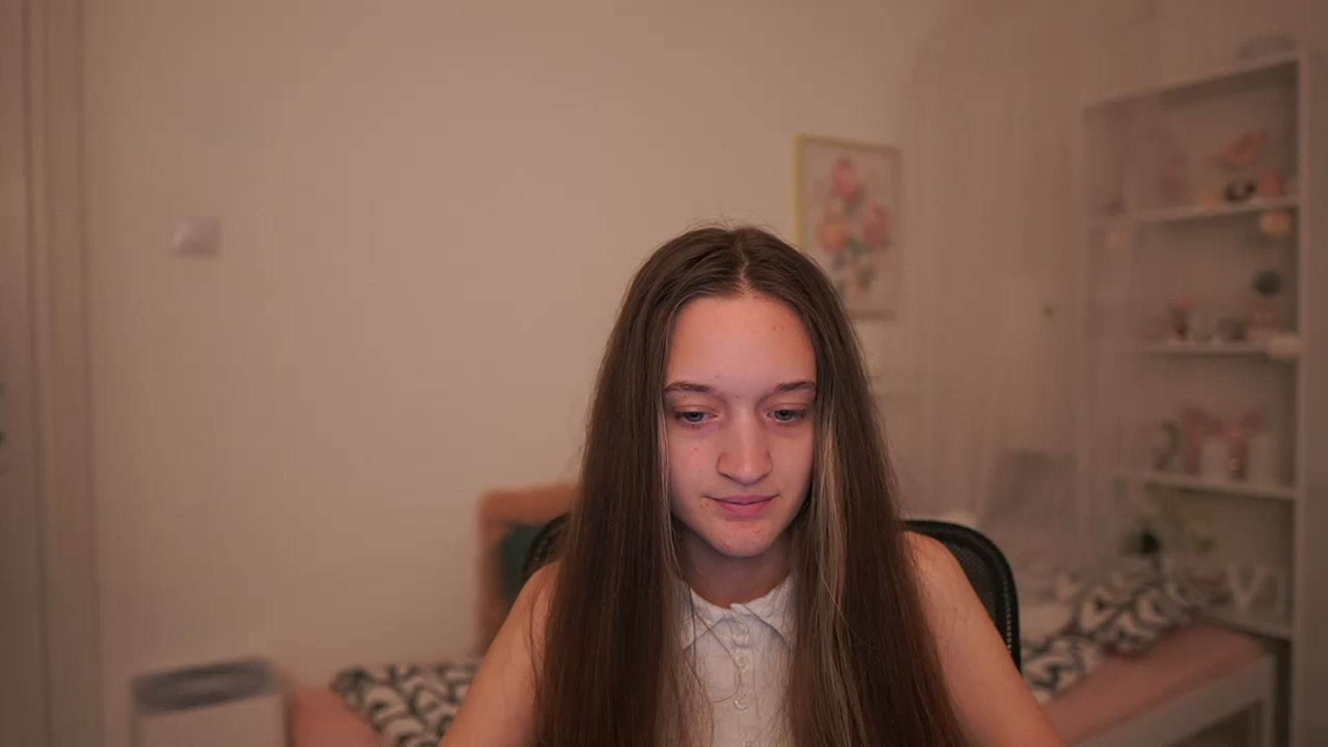 Gallery image thumbnail from AriellaFerra's myfreecams stream on, 03/27/2023, 15:45 image 15 of 20